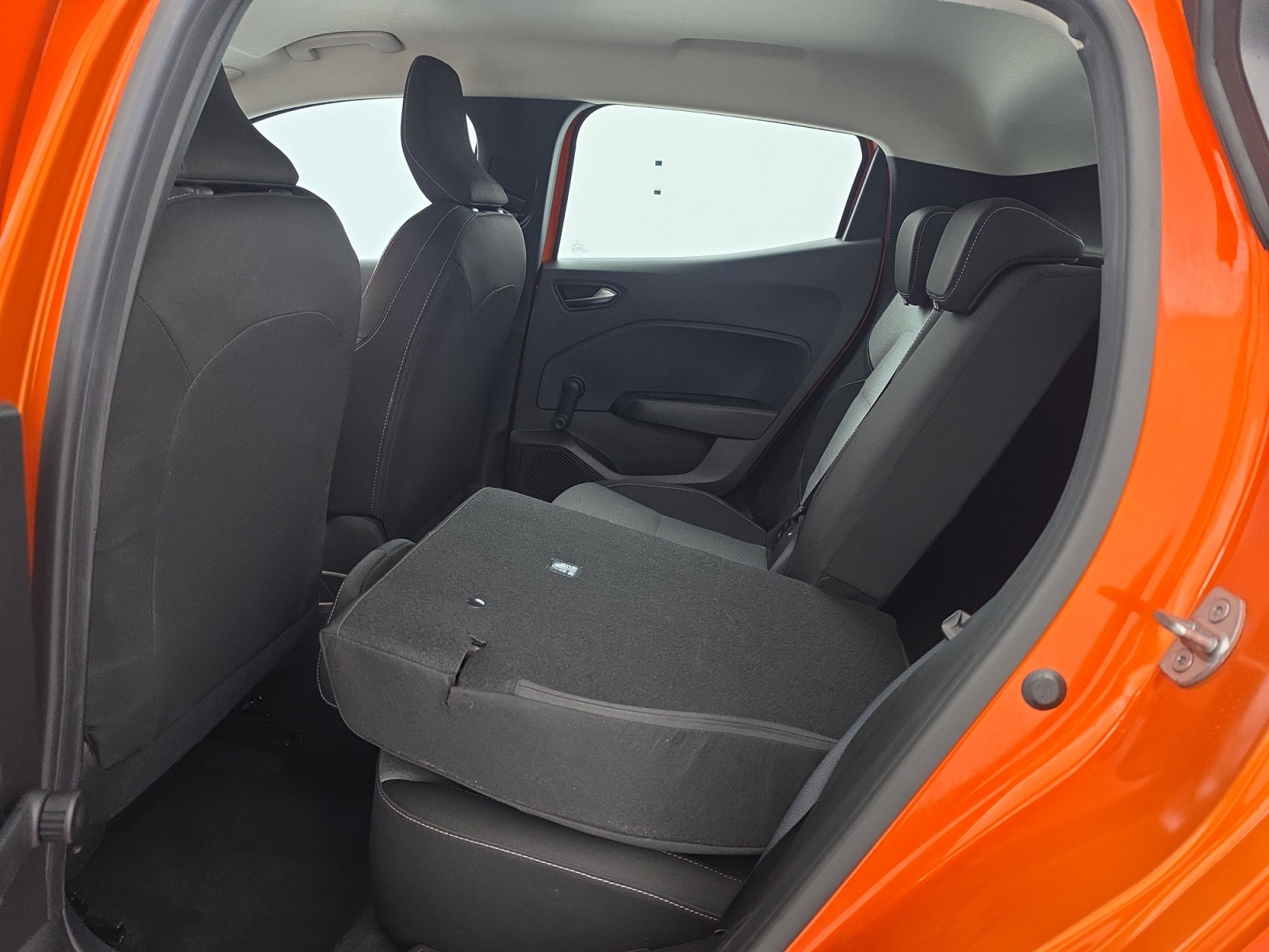 Vente en ligne Renault Clio 5 Clio TCe 90 ch au prix de 13 990 €