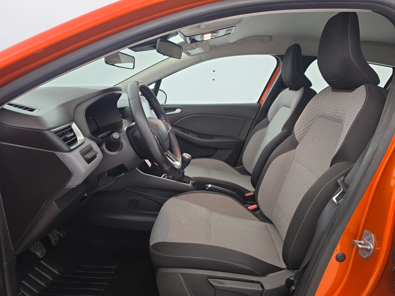 Vente en ligne Renault Clio 5 Clio TCe 90 ch au prix de 13 990 €