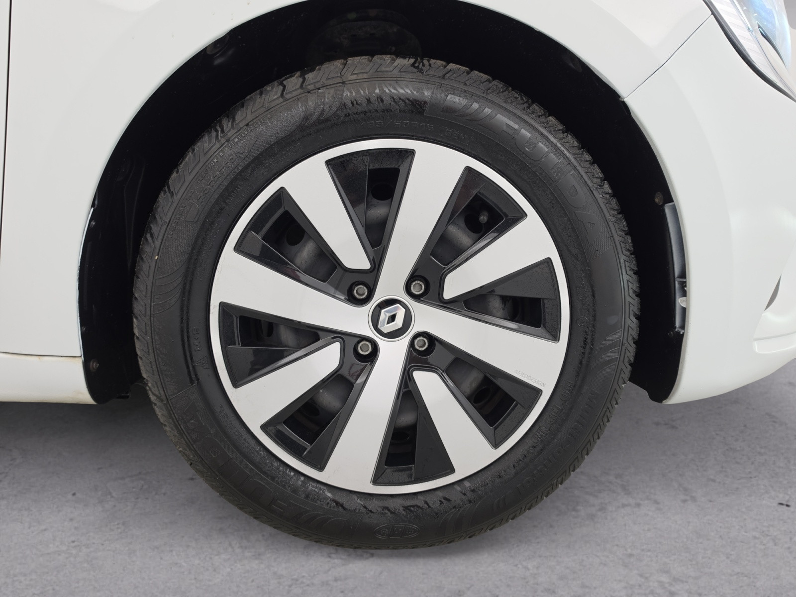 Vente en ligne Renault Clio 5 Clio TCe 90 au prix de 13 990 €