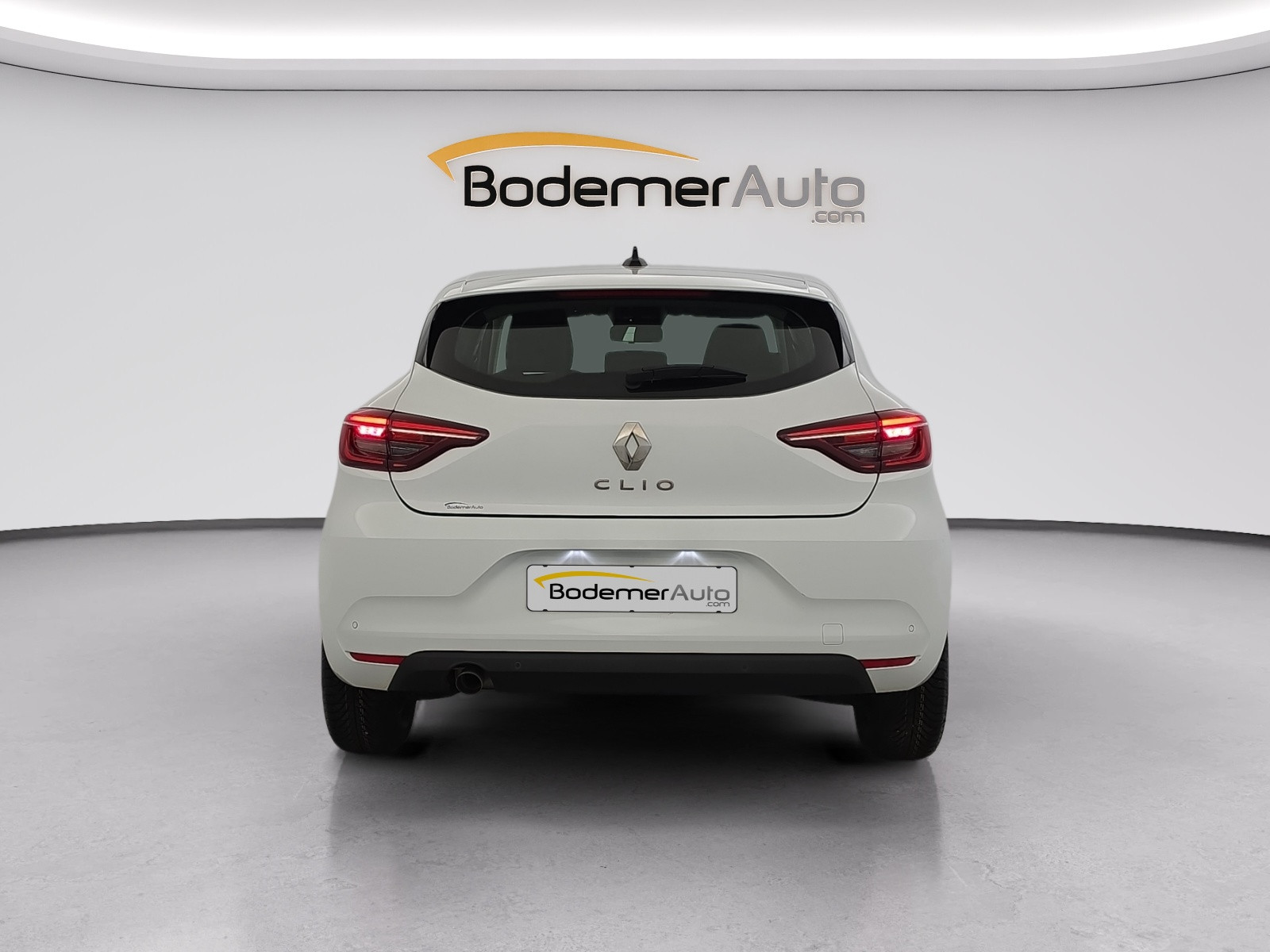 Vente en ligne Renault Clio 5 Clio TCe 90 au prix de 13 990 €