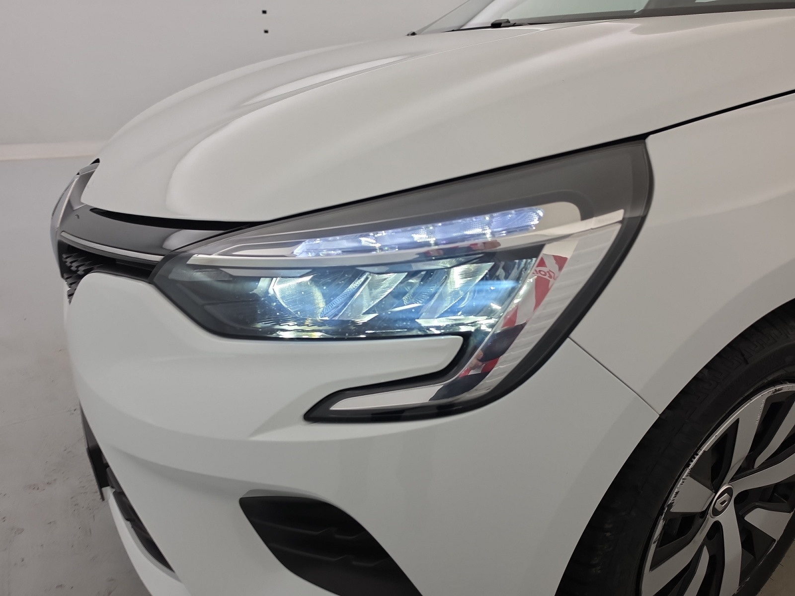 Vente en ligne Renault Clio 5 Clio TCe 90 au prix de 13 990 €