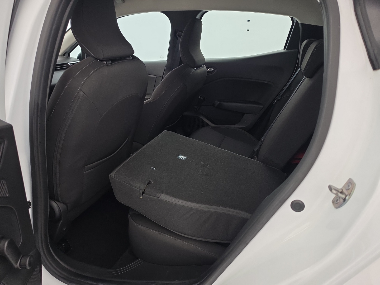 Vente en ligne Renault Clio 5 Clio TCe 90 au prix de 13 990 €