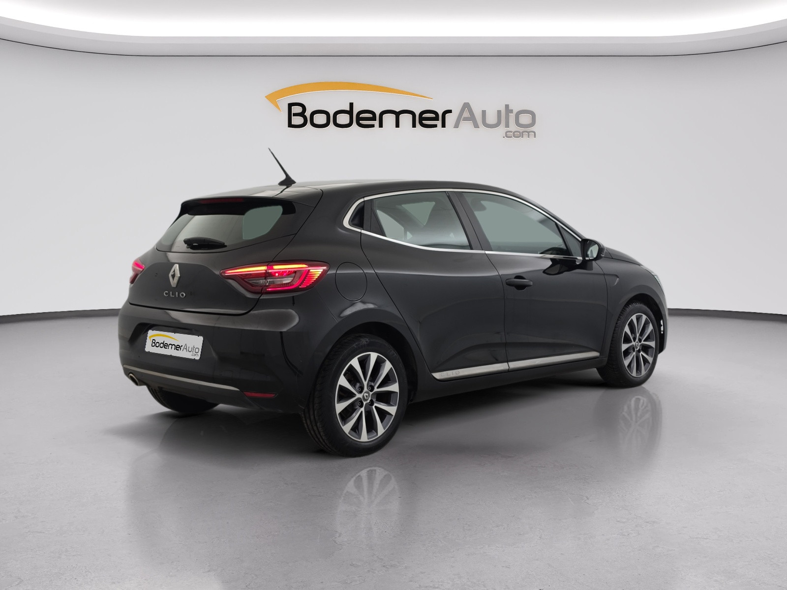 Vente en ligne Renault Clio 5 Clio Blue dCi 115 au prix de 13 990 €