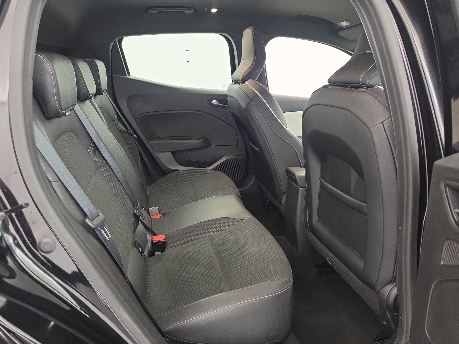Vente en ligne Renault Clio 5 Clio Blue dCi 115 au prix de 13 990 €