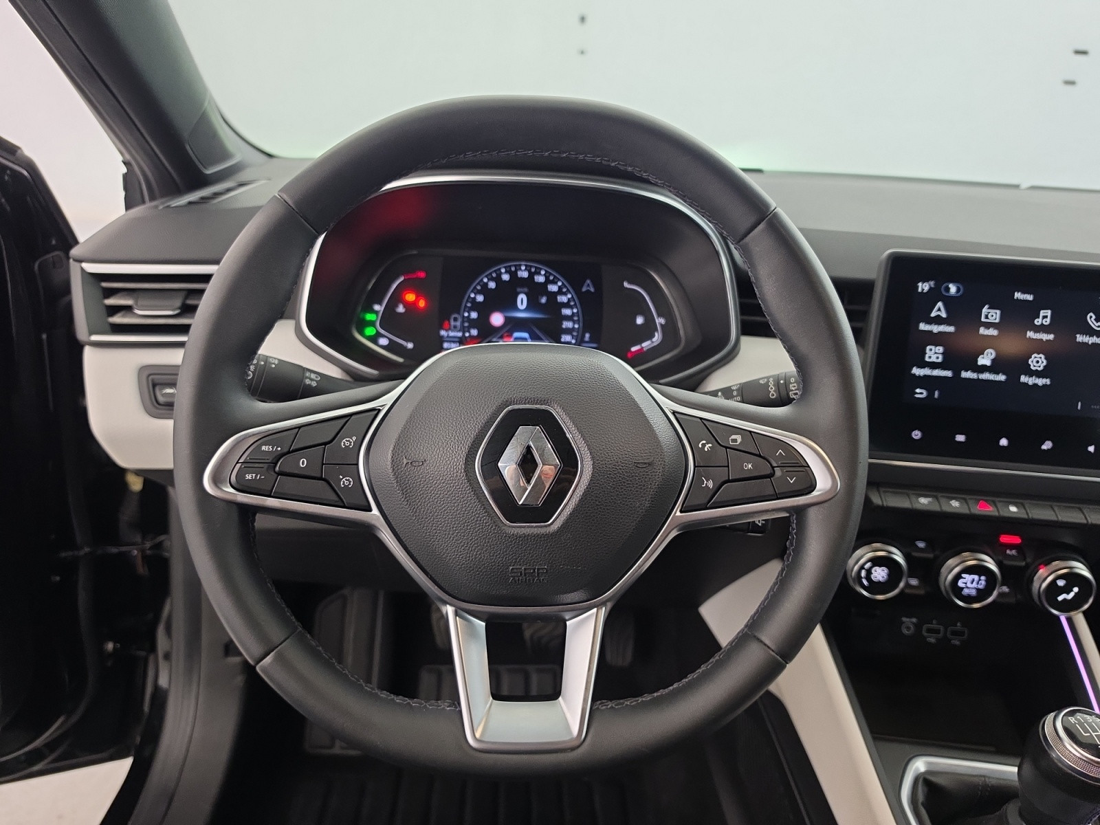 Vente en ligne Renault Clio 5 Clio Blue dCi 115 au prix de 13 990 €