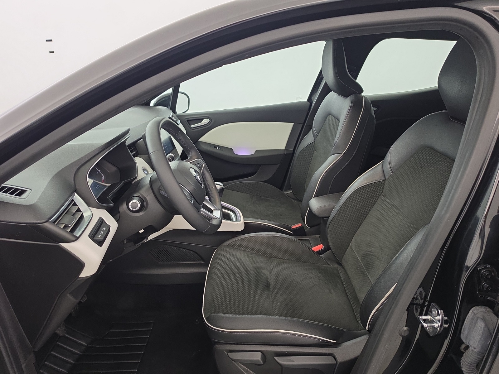 Vente en ligne Renault Clio 5 Clio Blue dCi 115 au prix de 13 990 €