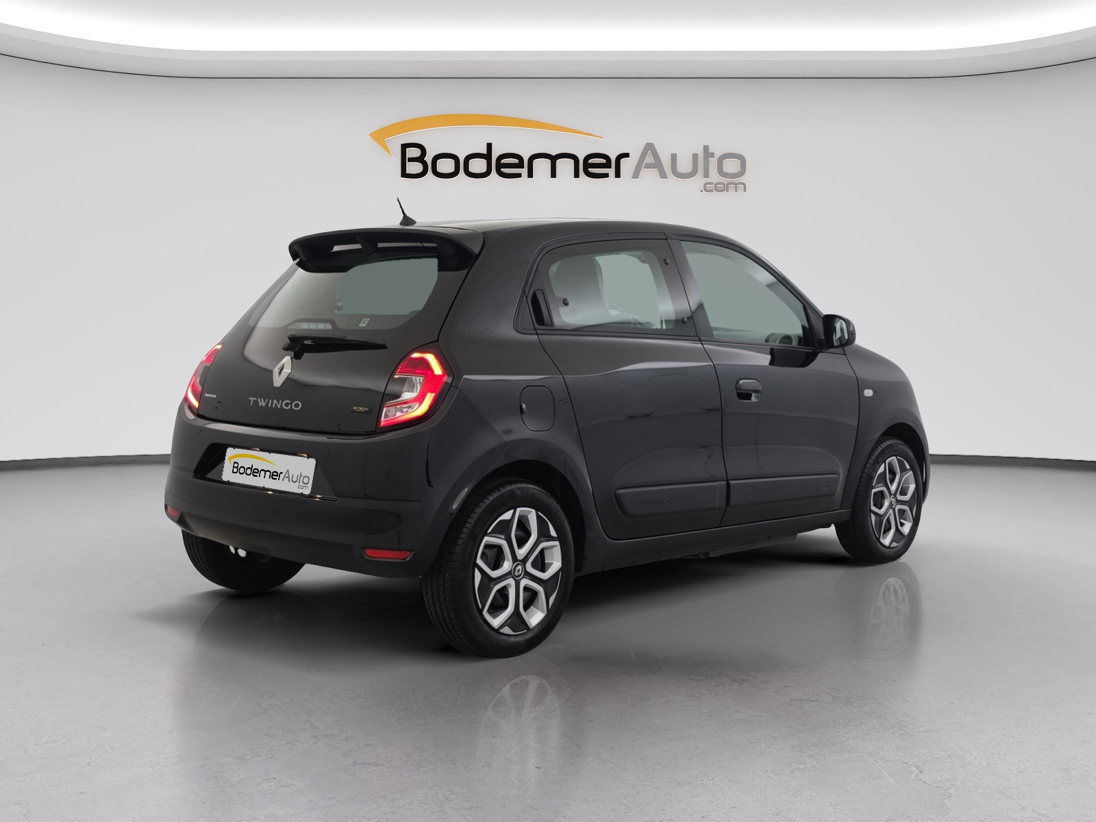 Vente en ligne Renault Twingo Electrique Twingo III E-Tech au prix de 14 990 €