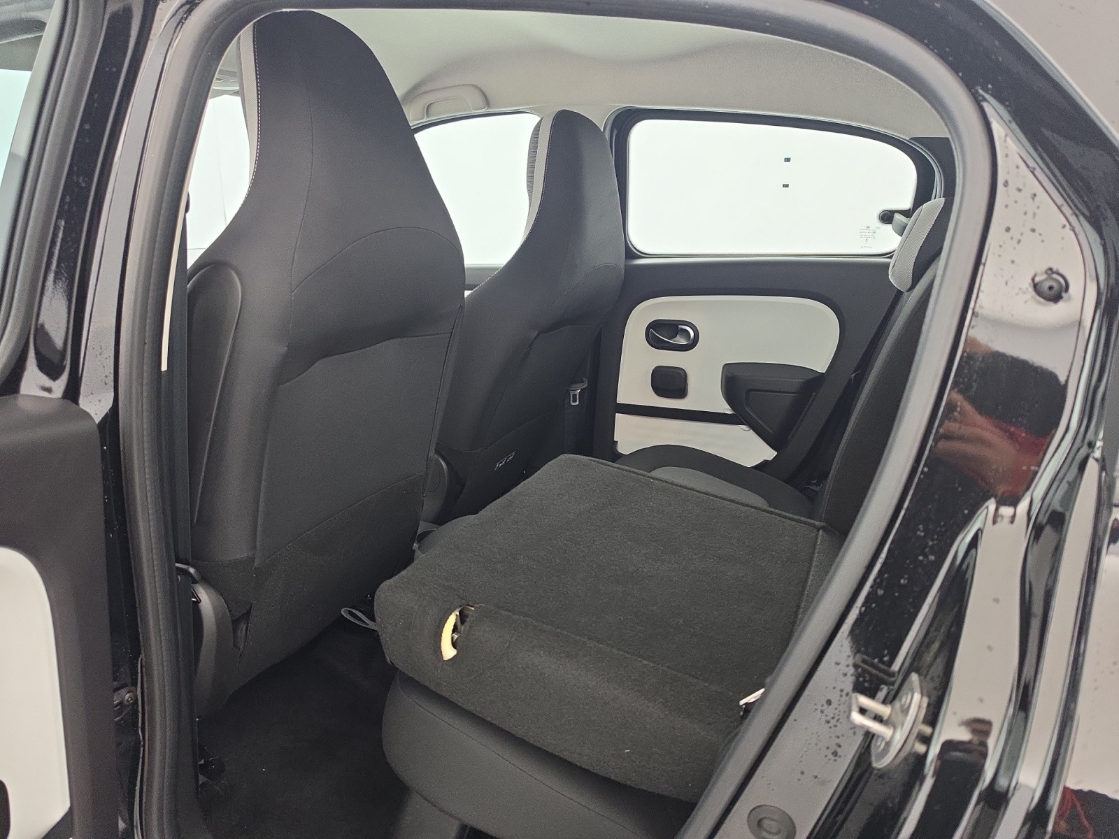 Vente en ligne Renault Twingo Electrique Twingo III E-Tech au prix de 14 990 €