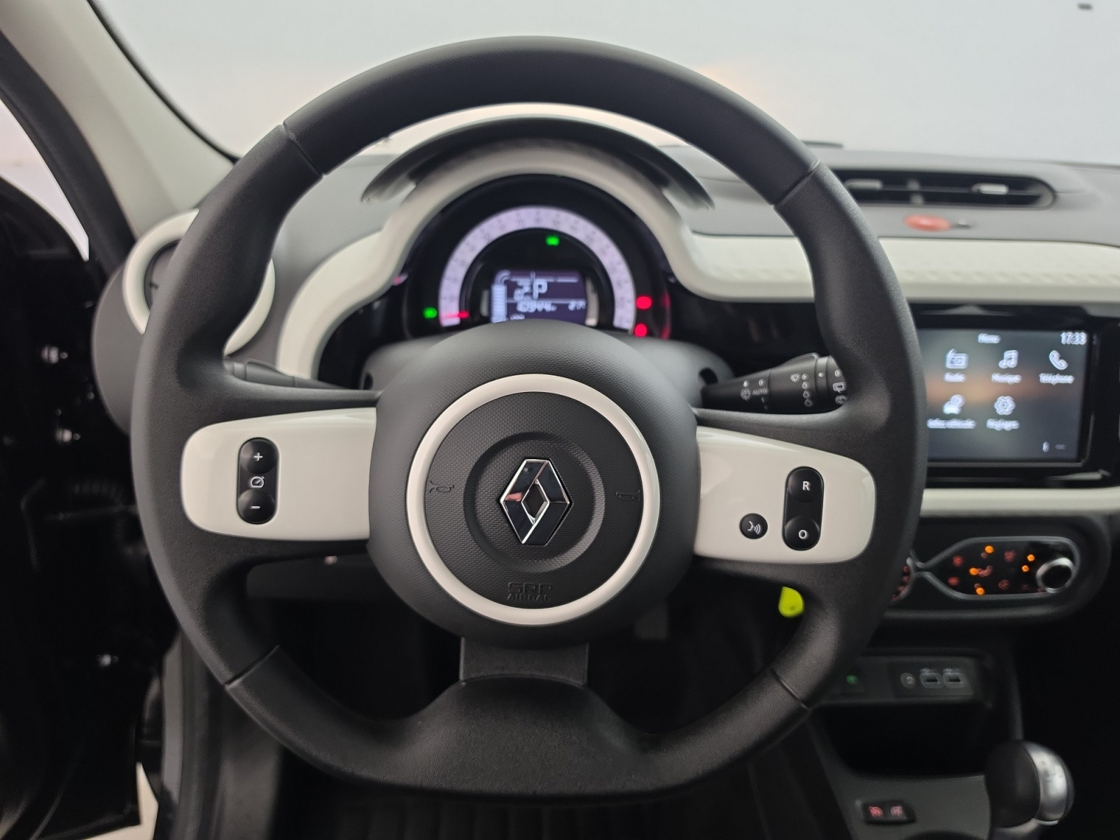 Vente en ligne Renault Twingo Electrique Twingo III E-Tech au prix de 14 990 €