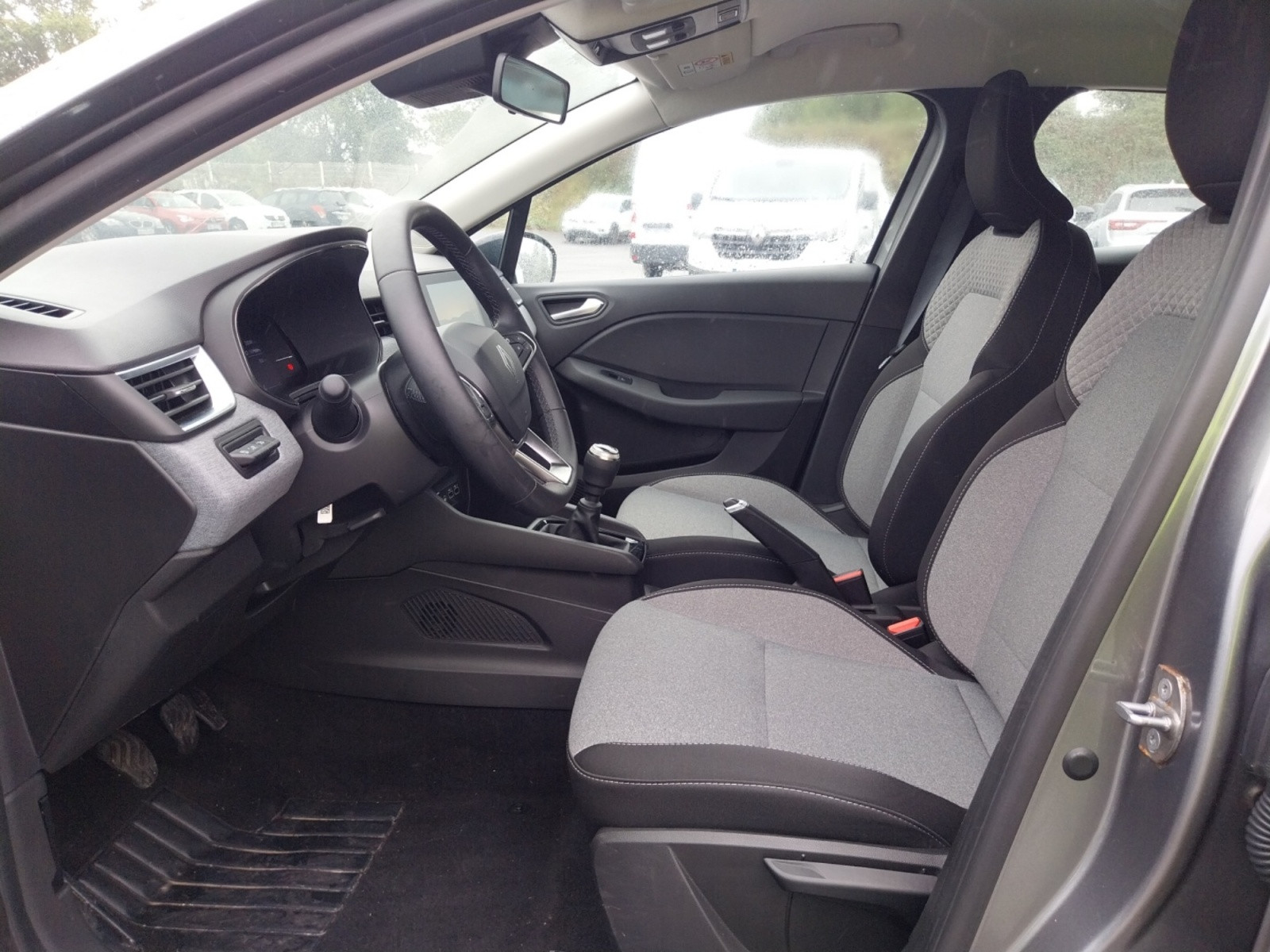 Vente en ligne Renault Clio 5 Clio Blue dCi 100 ch GSR2 au prix de 16 490 €