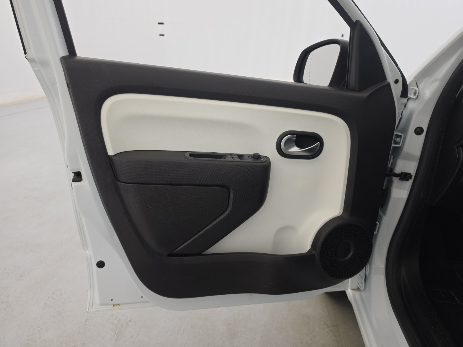 Vente en ligne Renault Twingo 3  SCe 65 au prix de 10 990 €