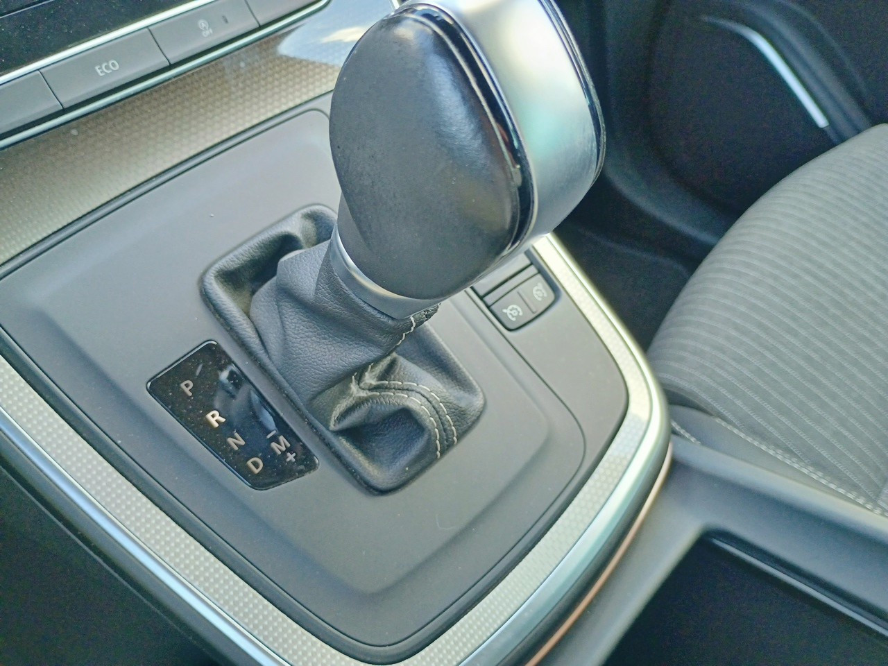 Vente en ligne Renault Grand Scenic 4 Grand Scenic TCe 140 FAP EDC - 21 au prix de 18 990 €