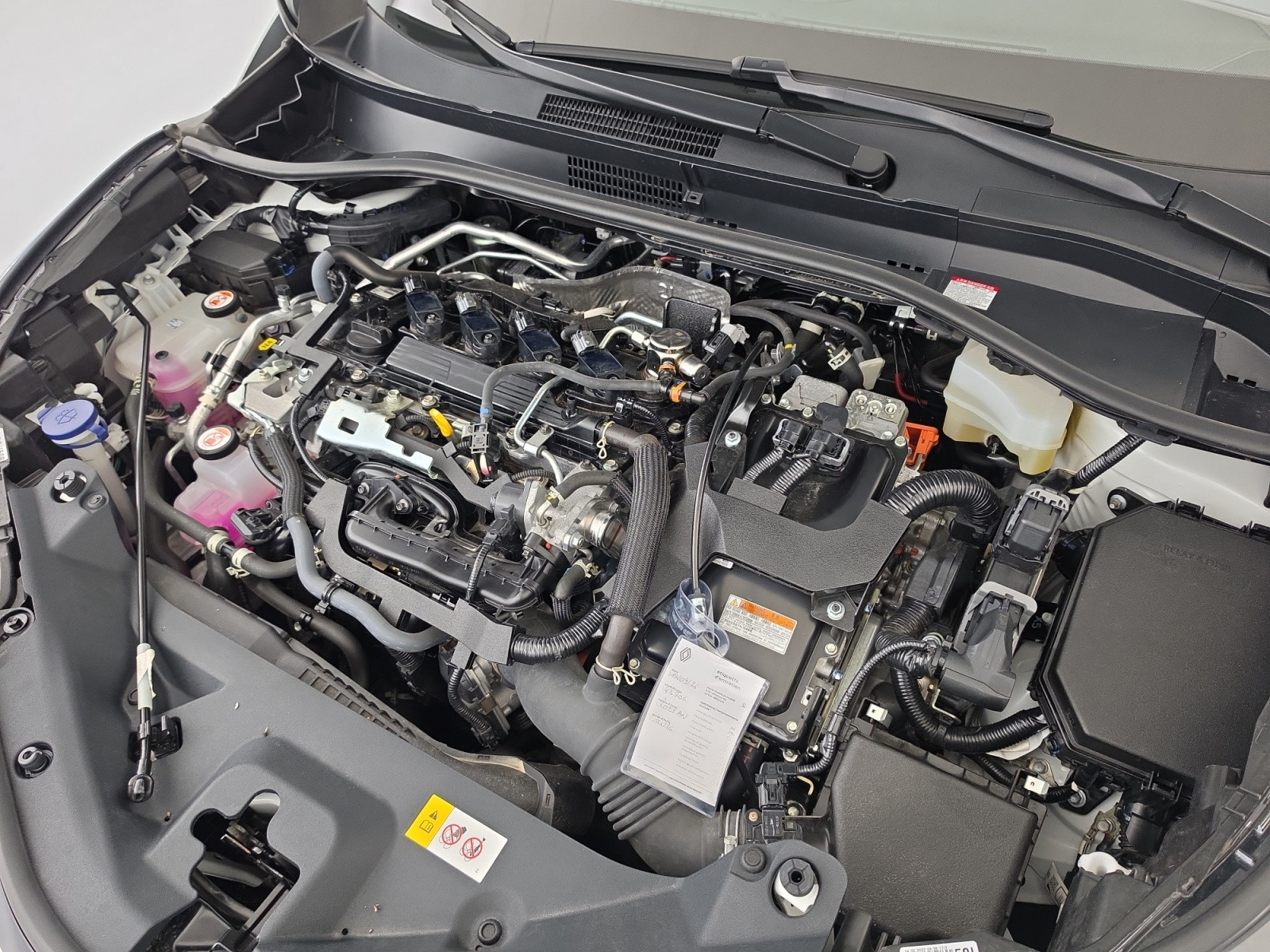 Vente en ligne Toyota C-HR C-HR Hybride 2.0L au prix de 22 990 €