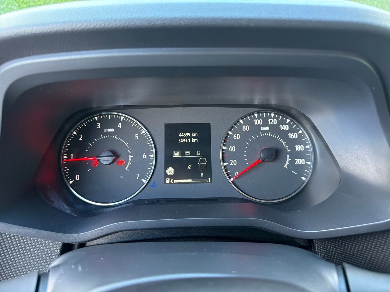 Vente en ligne Renault Trafic 3 Fourgon TRAFIC FG BLUE DCI 130 L1H1 2T8 GSR2 au prix de 23 990 €