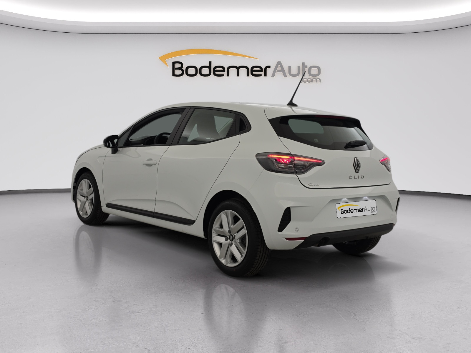 Vente en ligne Renault Clio 5 Clio SCe 65 ch GSR2 au prix de 13 980 €