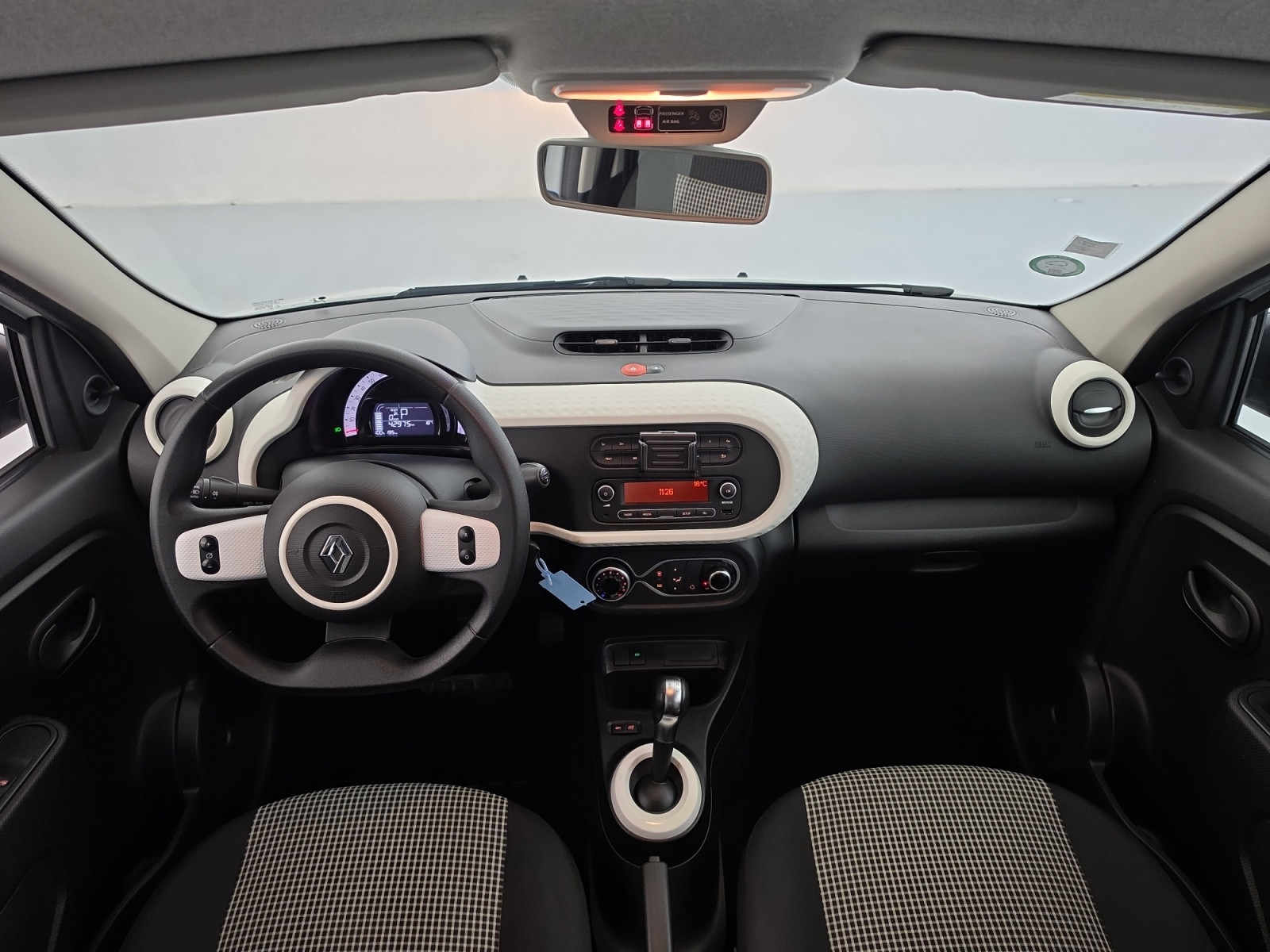 Vente en ligne Renault Twingo Electrique Twingo III E-Tech au prix de 11 490 €