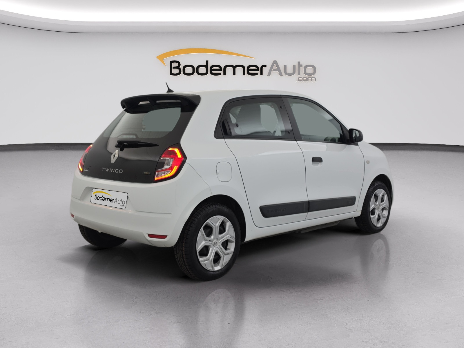 Vente en ligne Renault Twingo Electrique Twingo III E-Tech au prix de 11 490 €