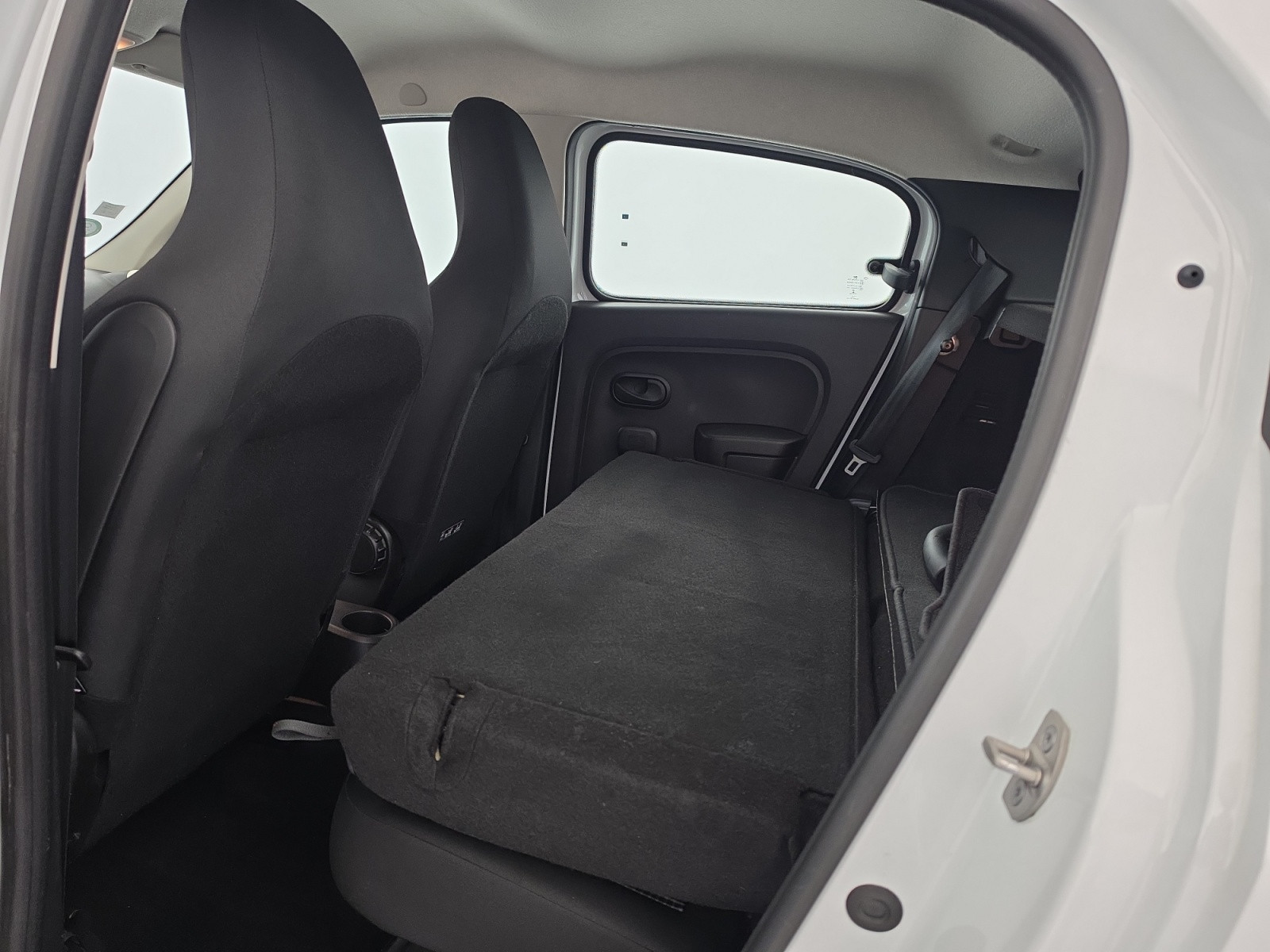 Vente en ligne Renault Twingo Electrique Twingo III E-Tech au prix de 11 490 €