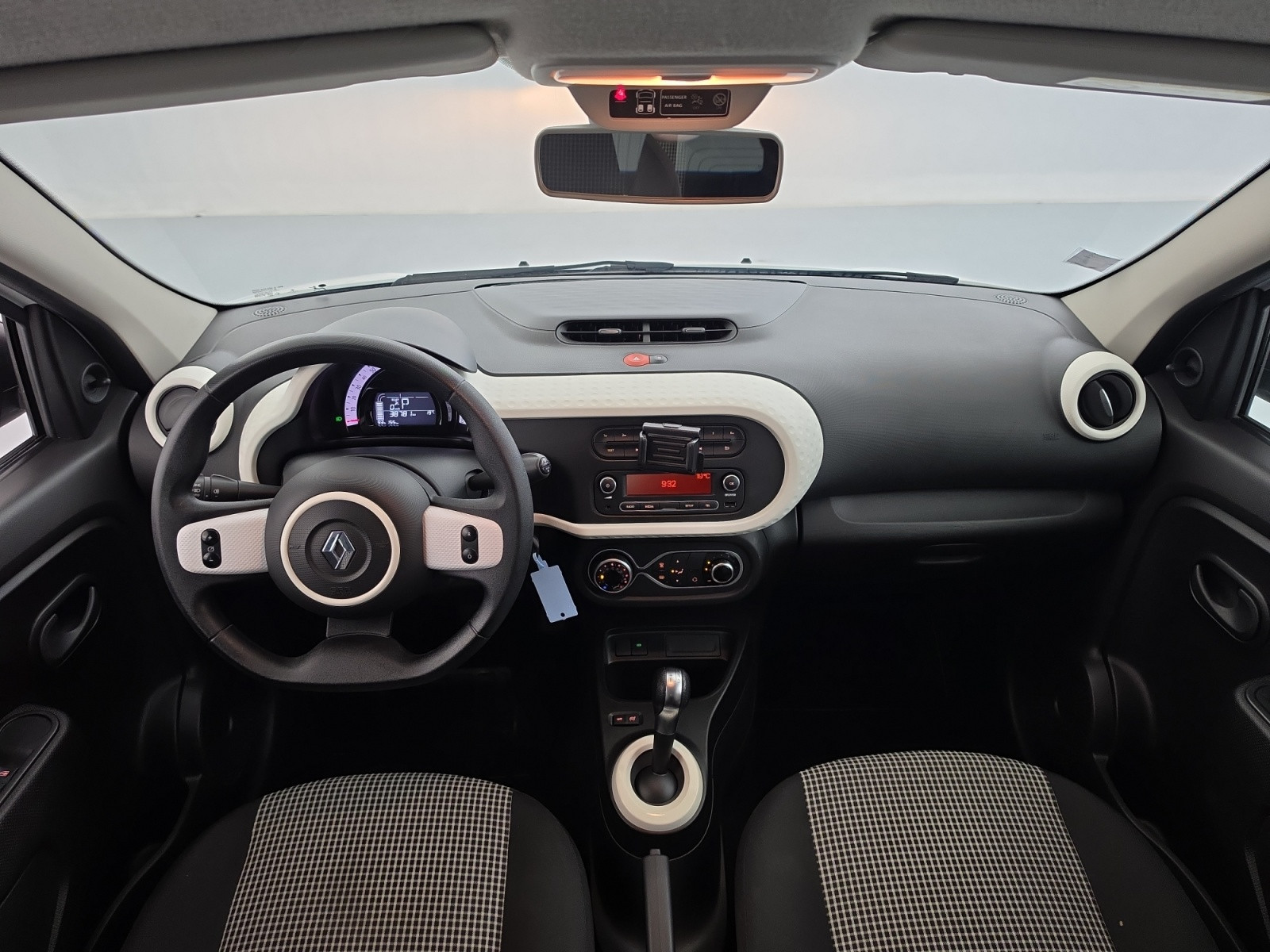 Vente en ligne Renault Twingo Electrique Twingo III E-Tech au prix de 11 990 €
