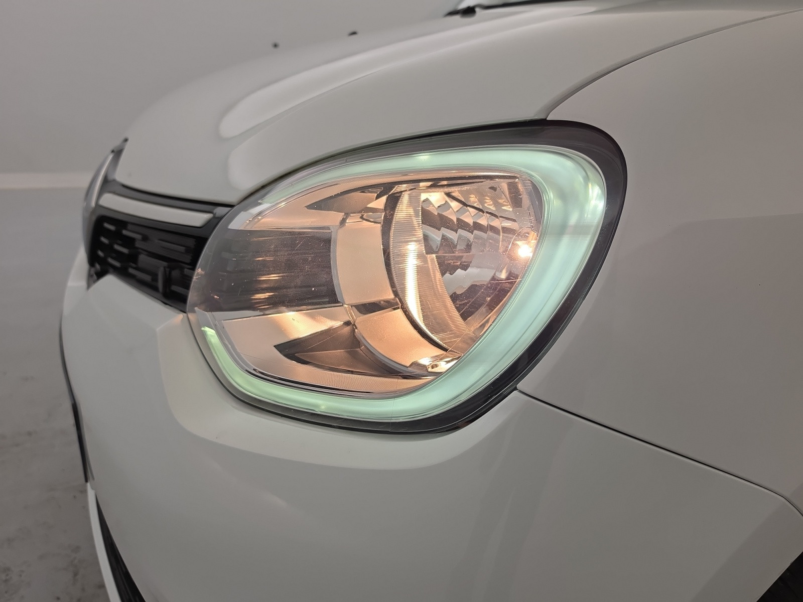 Vente en ligne Renault Twingo Electrique Twingo III E-Tech au prix de 11 990 €