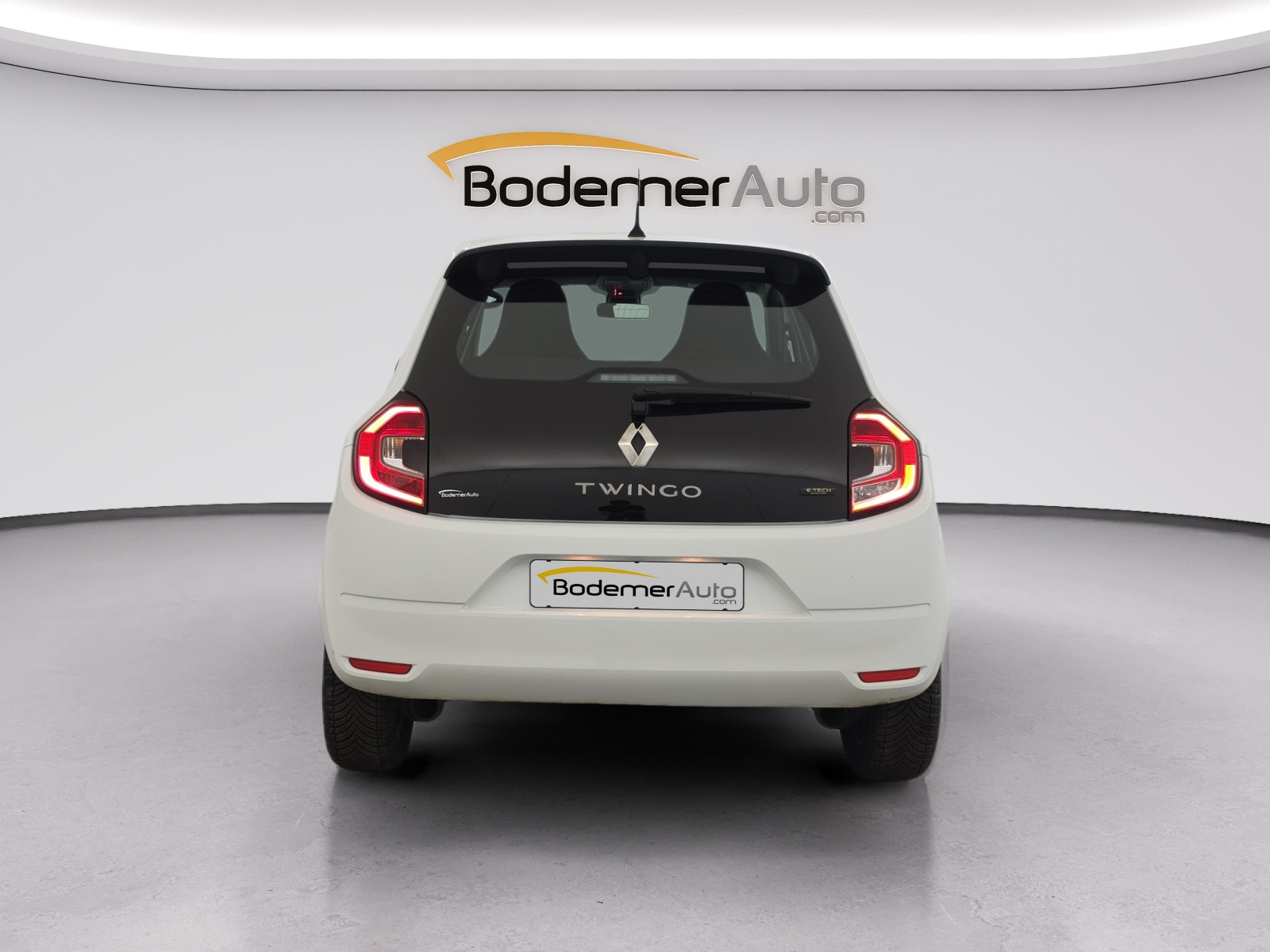Vente en ligne Renault Twingo Electrique Twingo III E-Tech au prix de 11 990 €