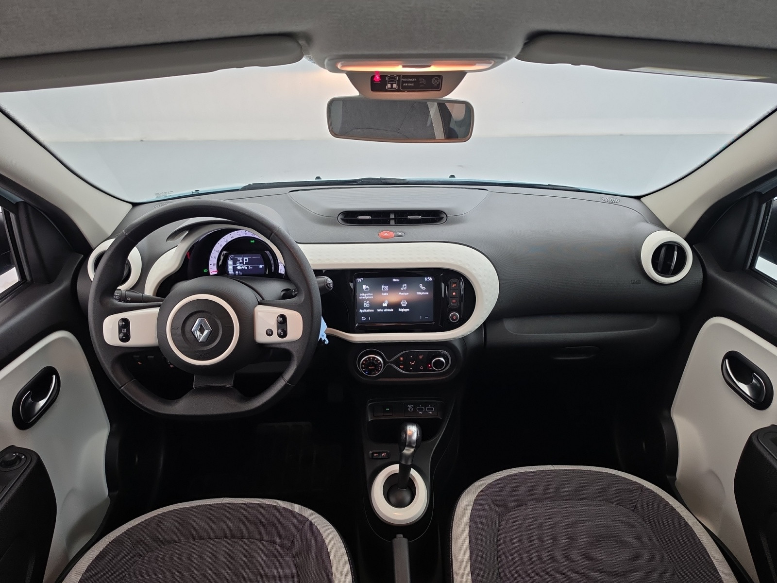 Vente en ligne Renault Twingo Electrique Twingo III E-Tech au prix de 13 990 €
