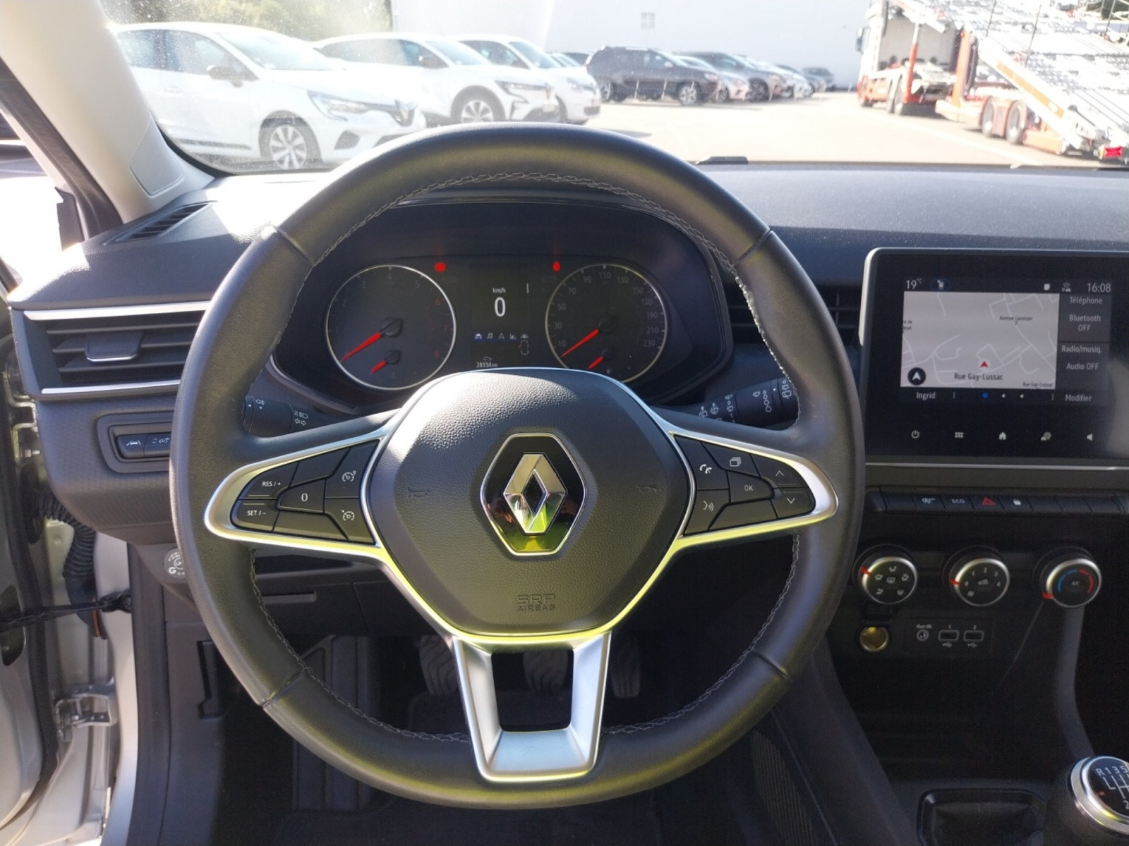 Vente en ligne Renault Clio 5 Clio TCe 100 GPL - 21N au prix de 13 990 €