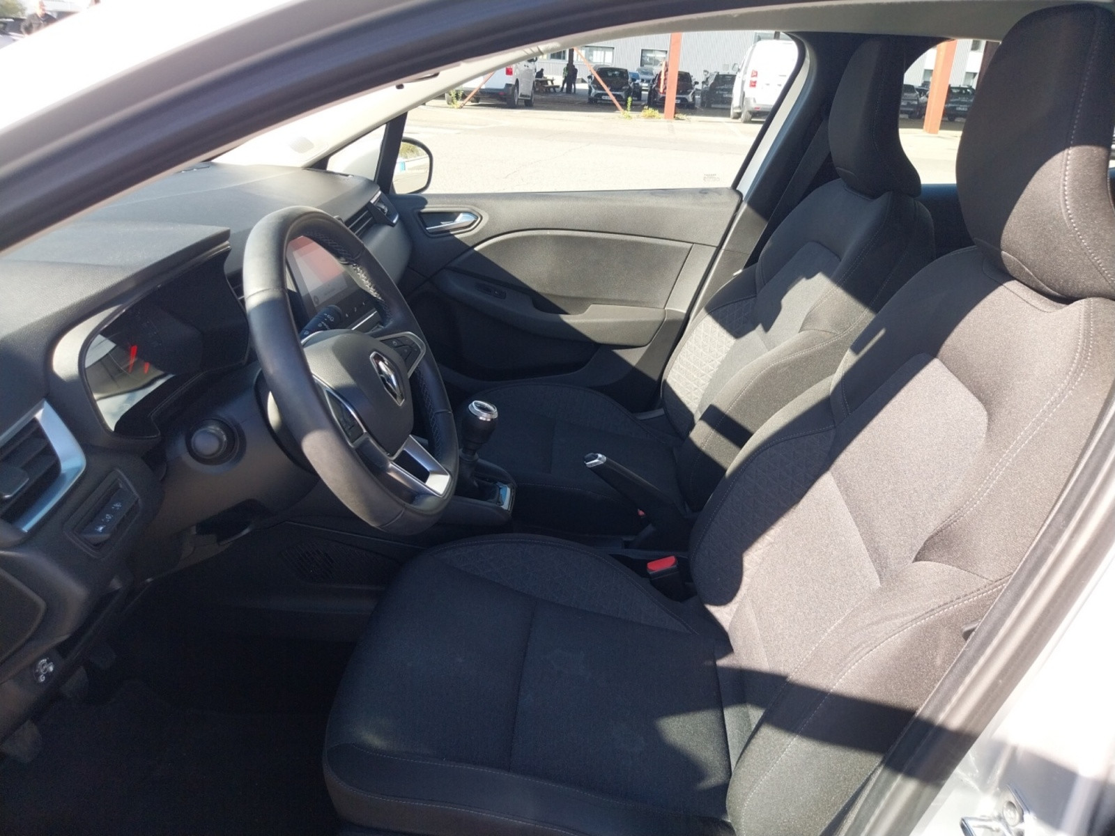 Vente en ligne Renault Clio 5 Clio TCe 100 GPL - 21N au prix de 13 990 €