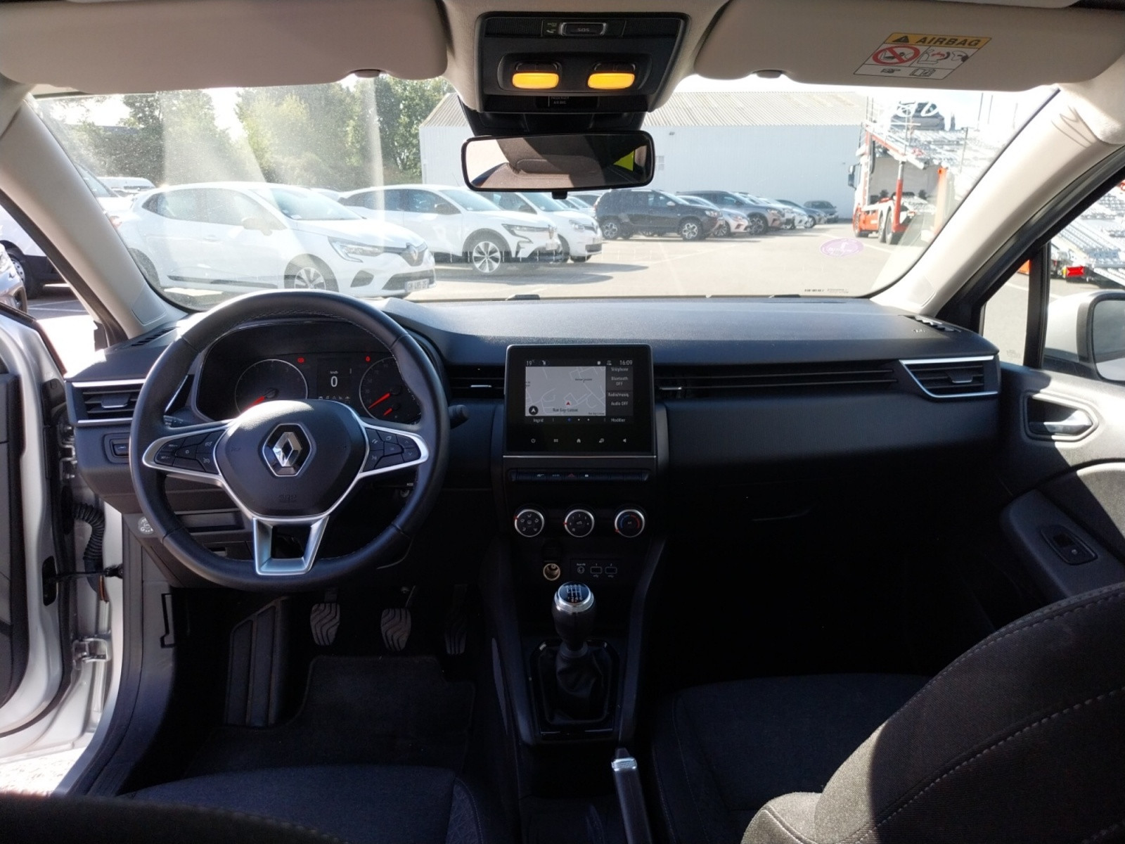 Vente en ligne Renault Clio 5 Clio TCe 100 GPL - 21N au prix de 13 990 €