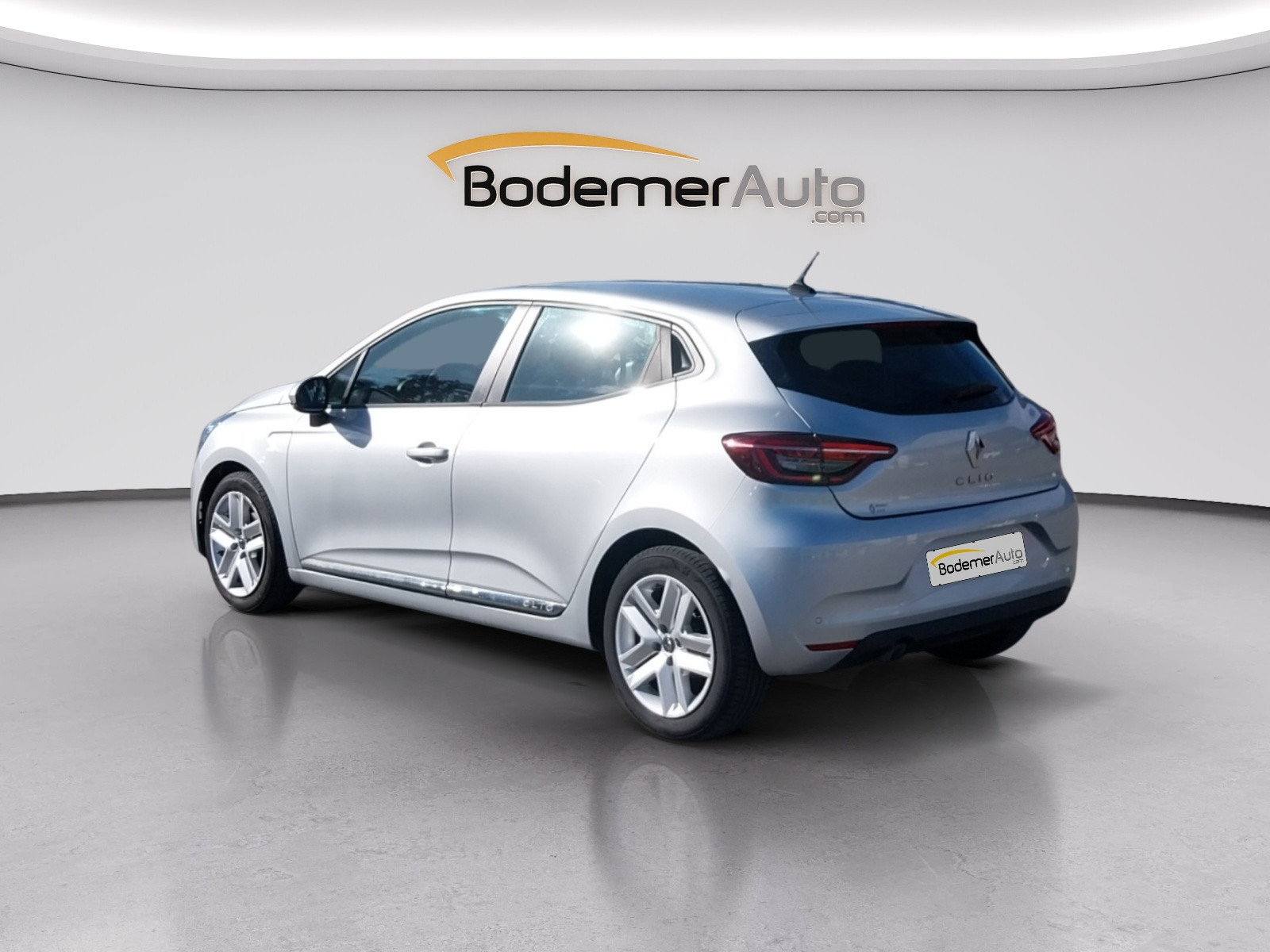 Vente en ligne Renault Clio 5 Clio TCe 100 GPL - 21N au prix de 13 990 €