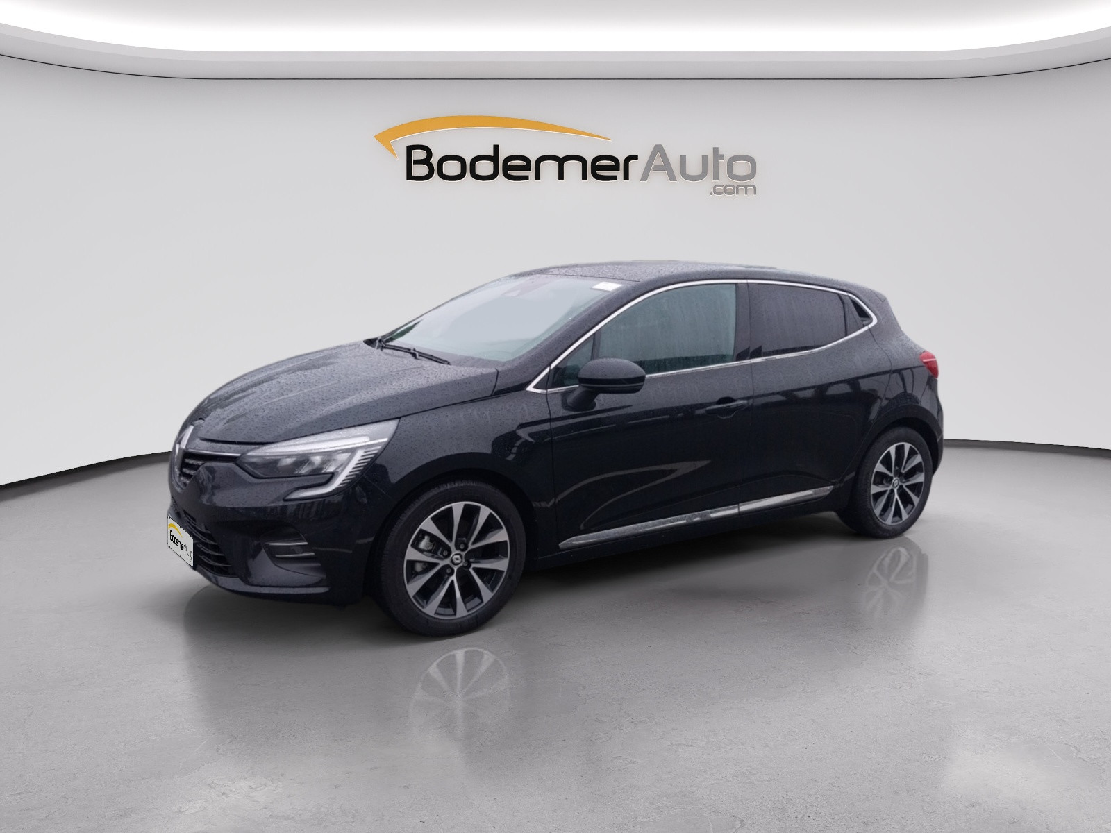 Renault Clio 5 Clio E-Tech full hybrid 145 occasion de 2023 en vente à Caen