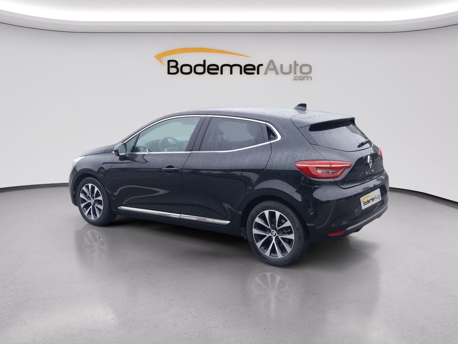 Vente en ligne Renault Clio 5 Clio E-Tech full hybrid 145 au prix de 18 490 €
