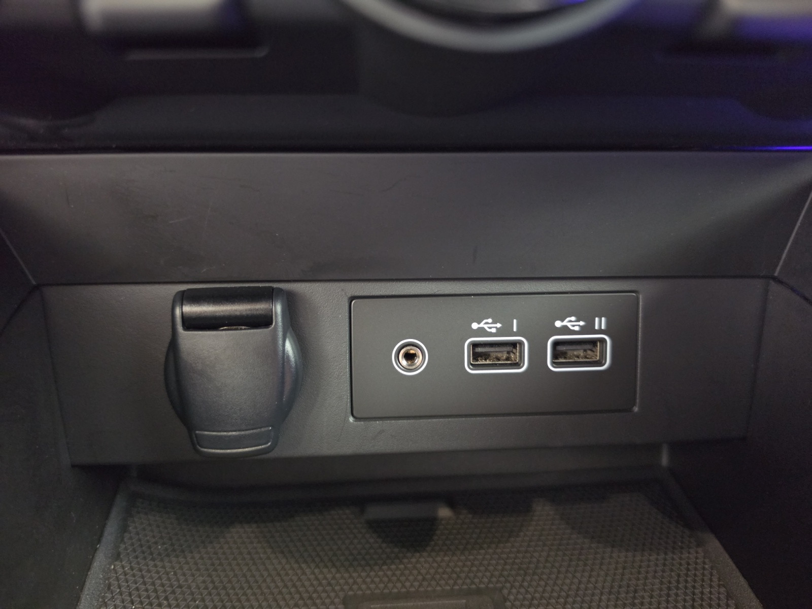Vente en ligne Renault Clio 5 Clio E-Tech full hybrid 145 au prix de 18 990 €