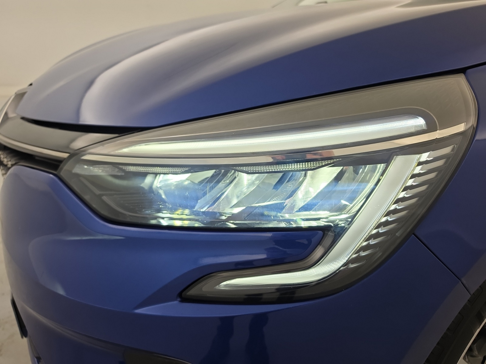 Vente en ligne Renault Clio 5 Clio E-Tech full hybrid 145 au prix de 18 990 €