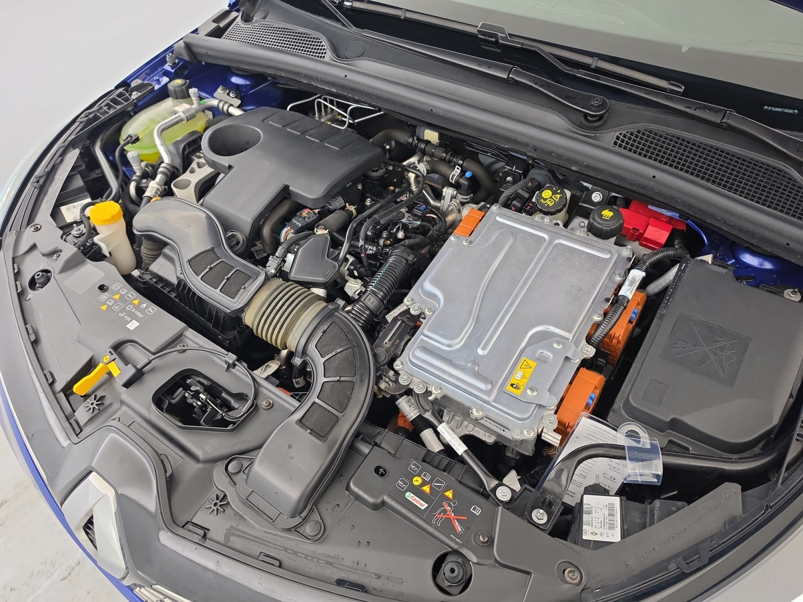 Vente en ligne Renault Clio 5 Clio E-Tech full hybrid 145 au prix de 18 990 €