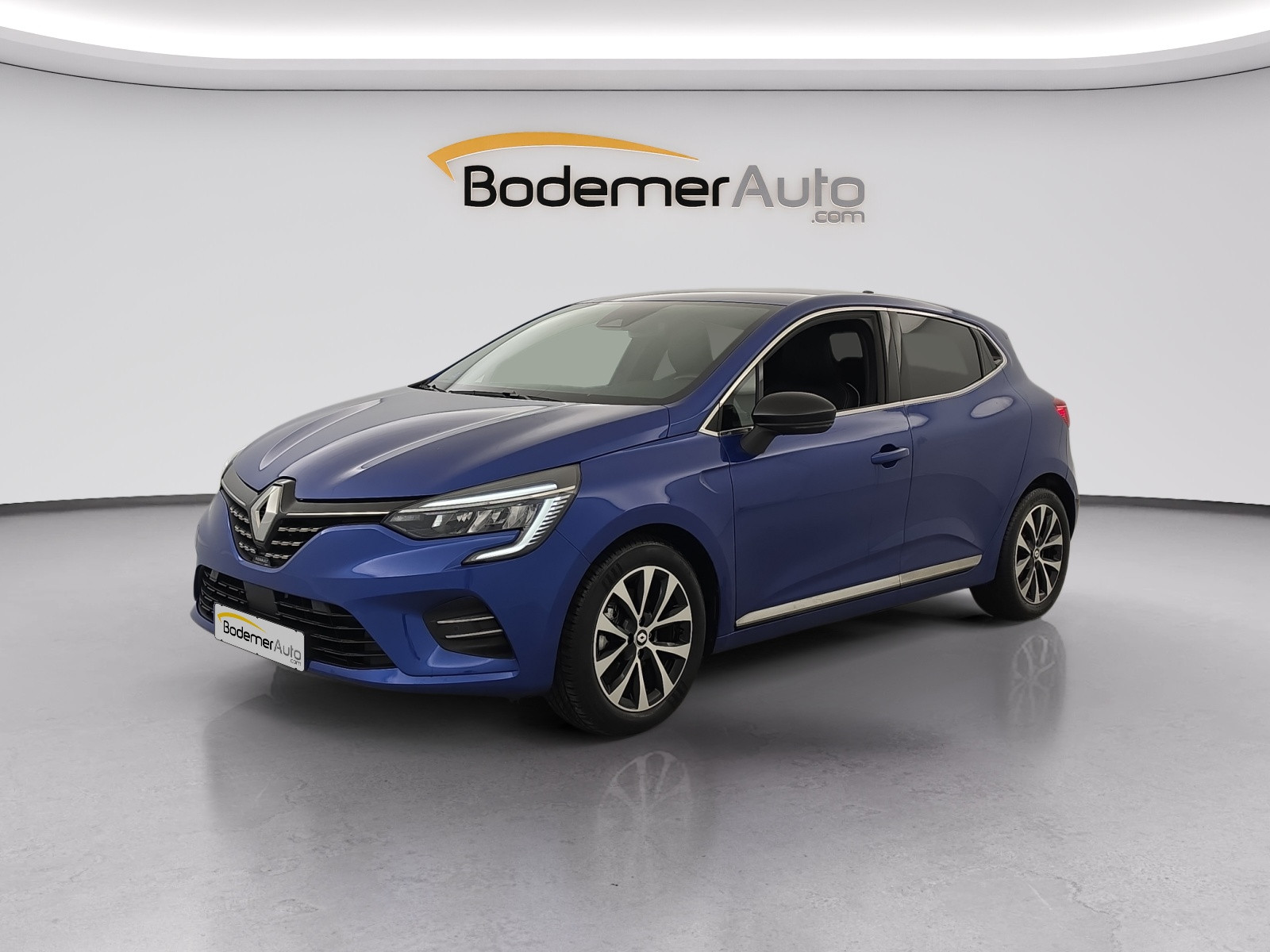 Renault Clio 5 Clio E-Tech full hybrid 145 occasion de 2023 en vente à Caen