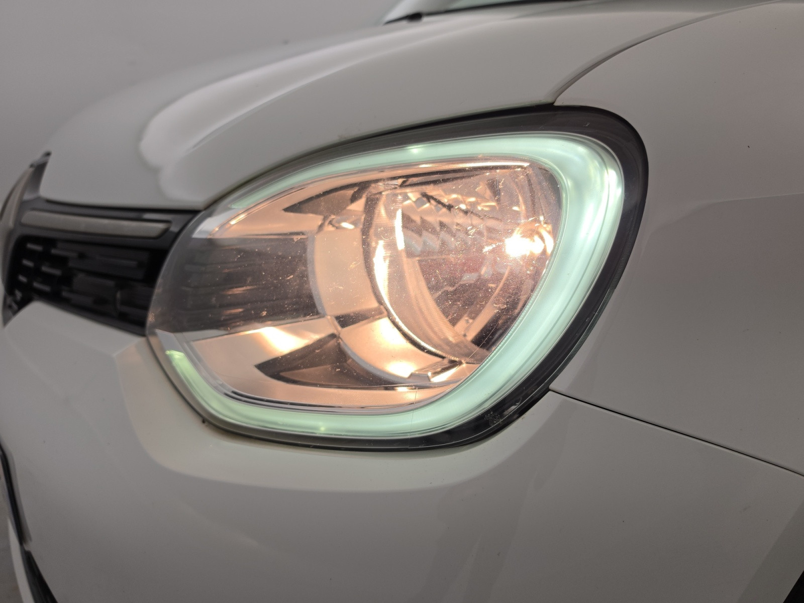 Vente en ligne Renault Twingo Electrique Twingo III E-Tech au prix de 11 990 €
