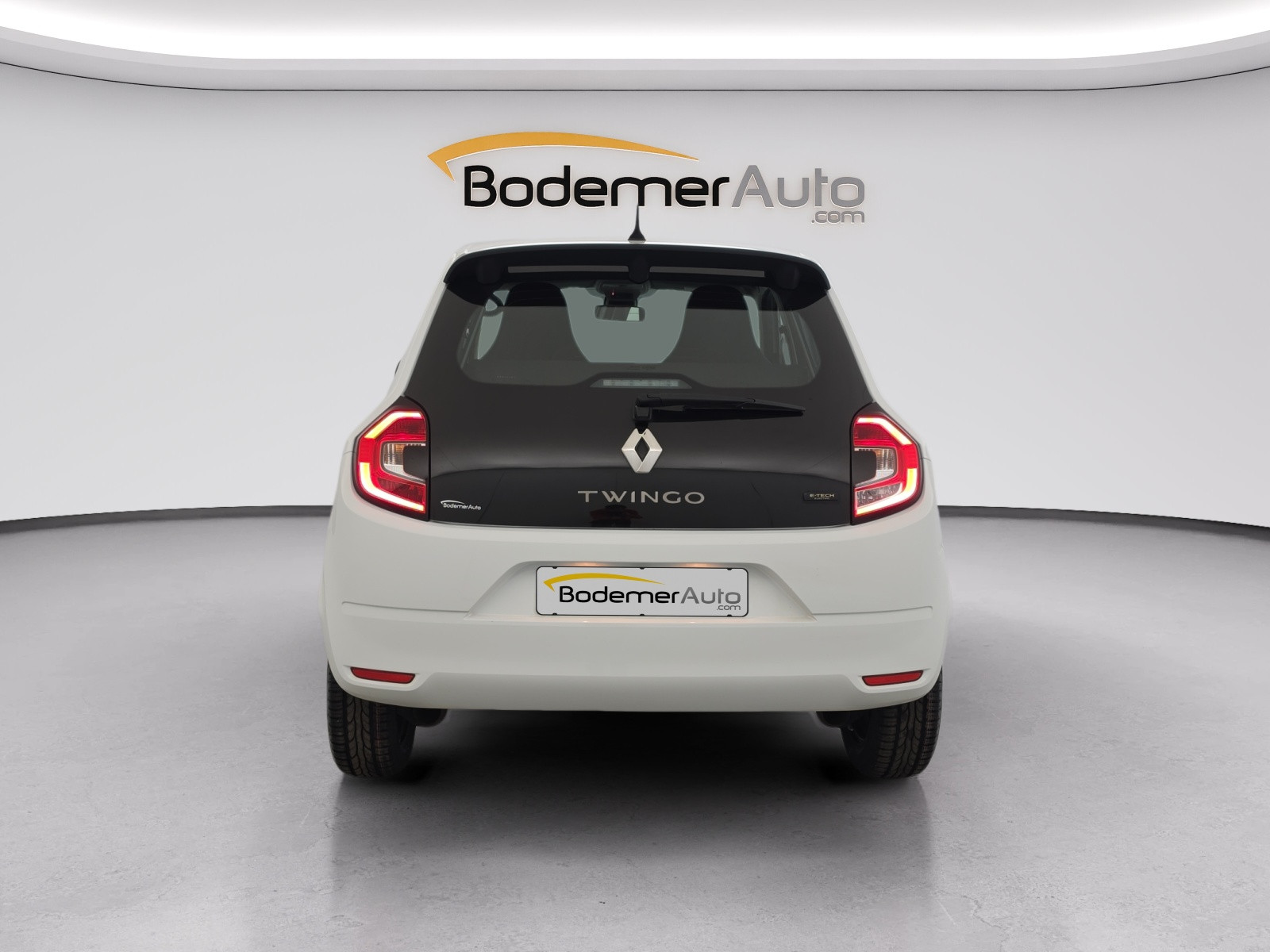 Vente en ligne Renault Twingo Electrique Twingo III E-Tech au prix de 11 990 €