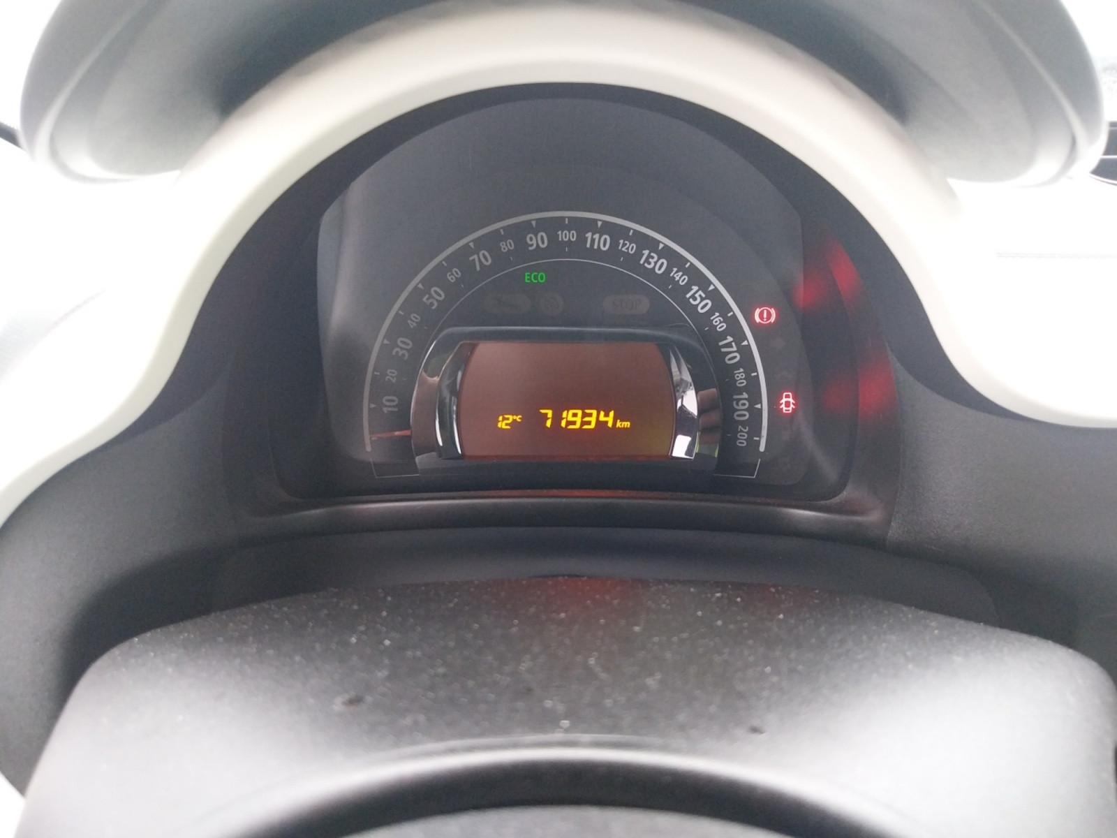 Vente en ligne Renault Twingo 3  0.9 TCe 90 Energy E6C au prix de 10 990 €
