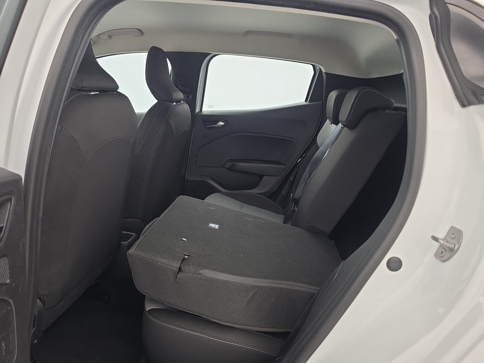 Vente en ligne Renault Clio 5 Clio TCe 90 ch GSR2 au prix de 14 990 €