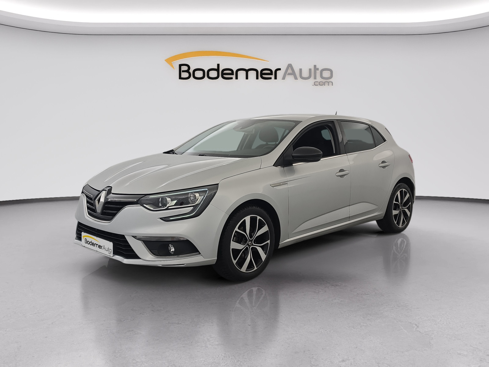 Renault Megane 4 Mégane IV Berline TCe 140 Energy occasion de 2018 en vente à Caen