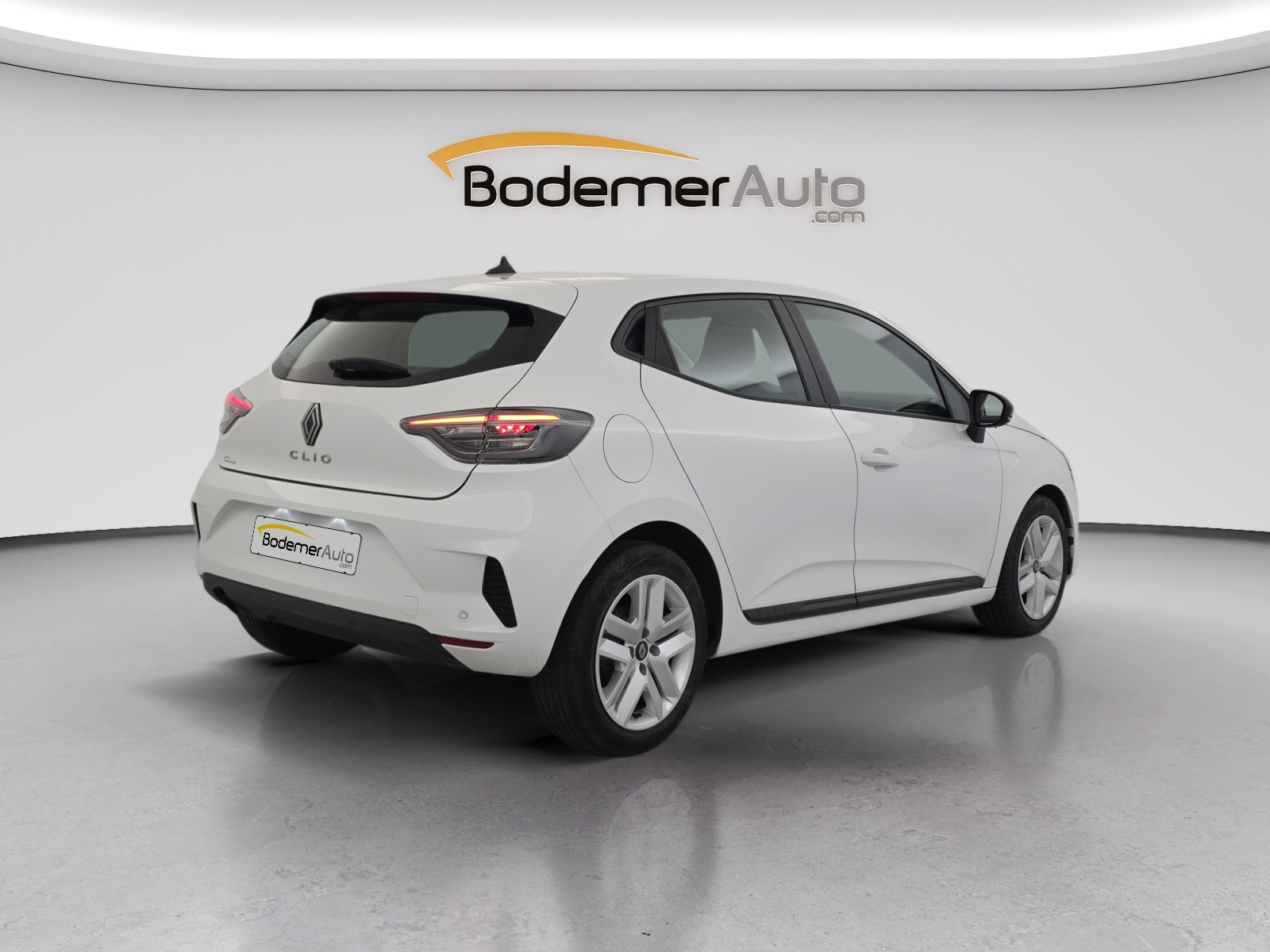 Vente en ligne Renault Clio 5 Clio SCe 65 au prix de 12 990 €