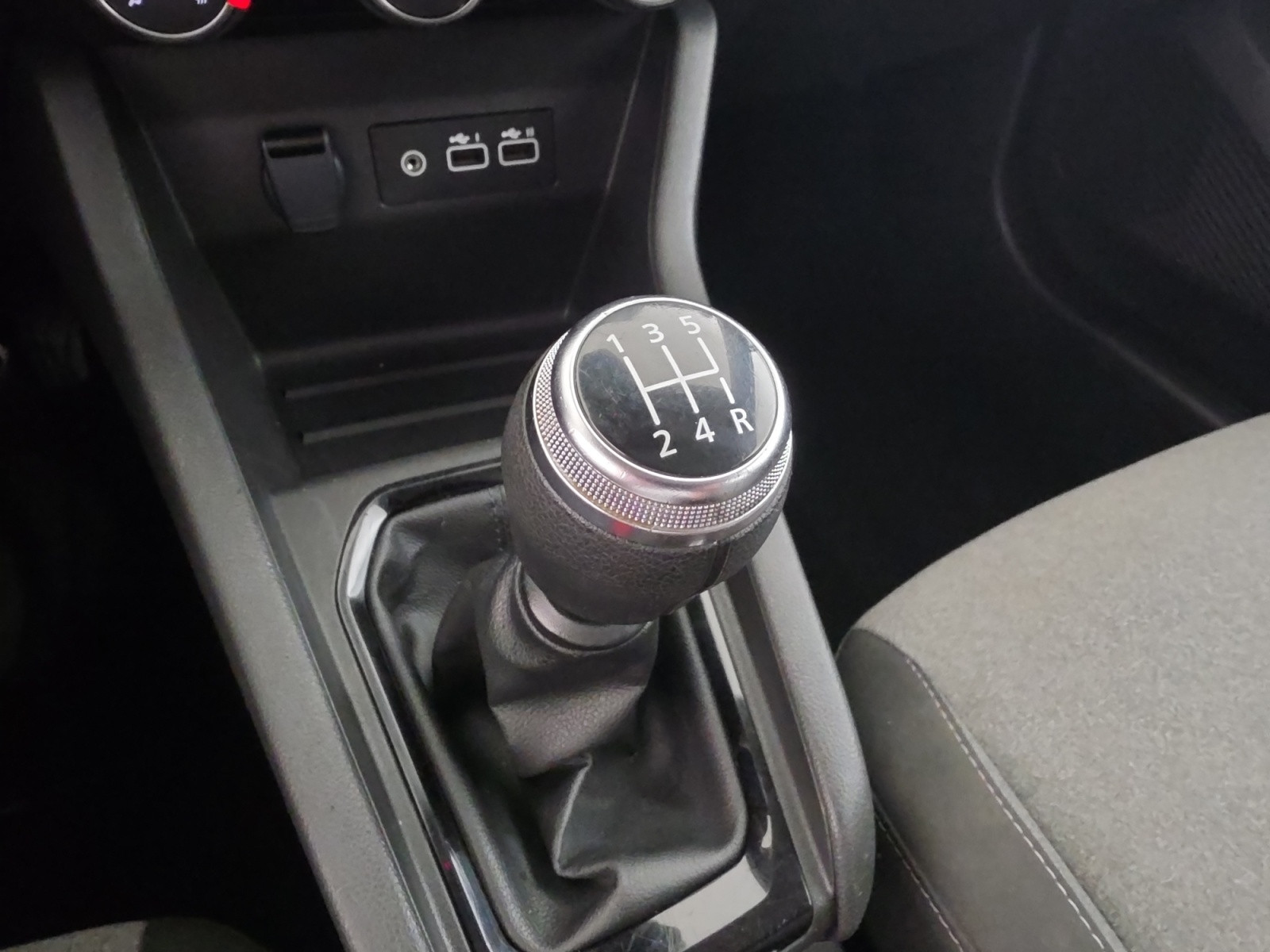 Vente en ligne Renault Clio 5 Clio SCe 65 au prix de 12 990 €