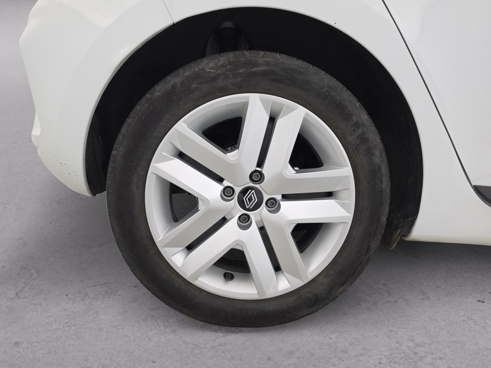Vente en ligne Renault Clio 5 Clio SCe 65 au prix de 12 990 €