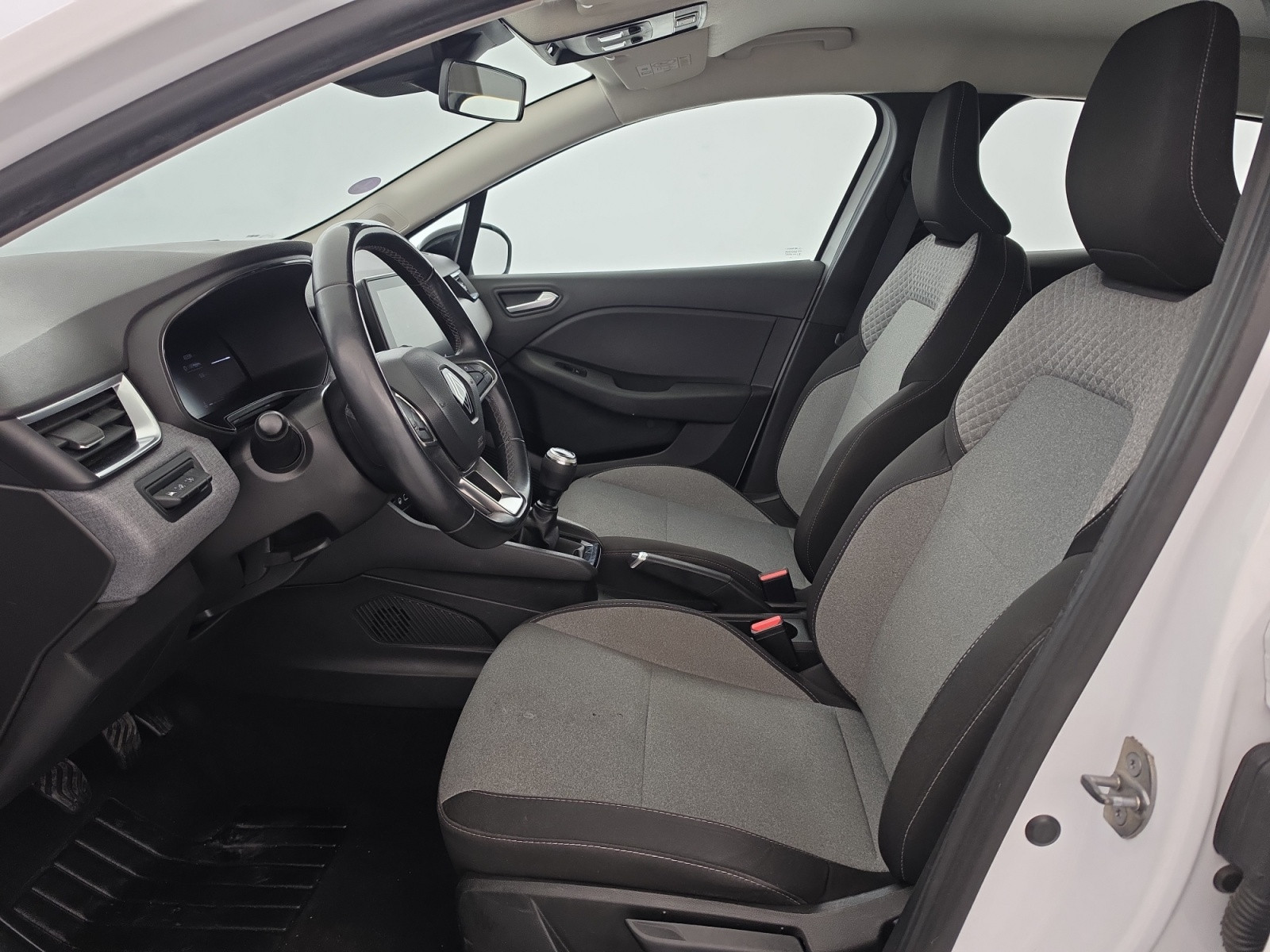 Vente en ligne Renault Clio 5 Clio SCe 65 au prix de 12 990 €