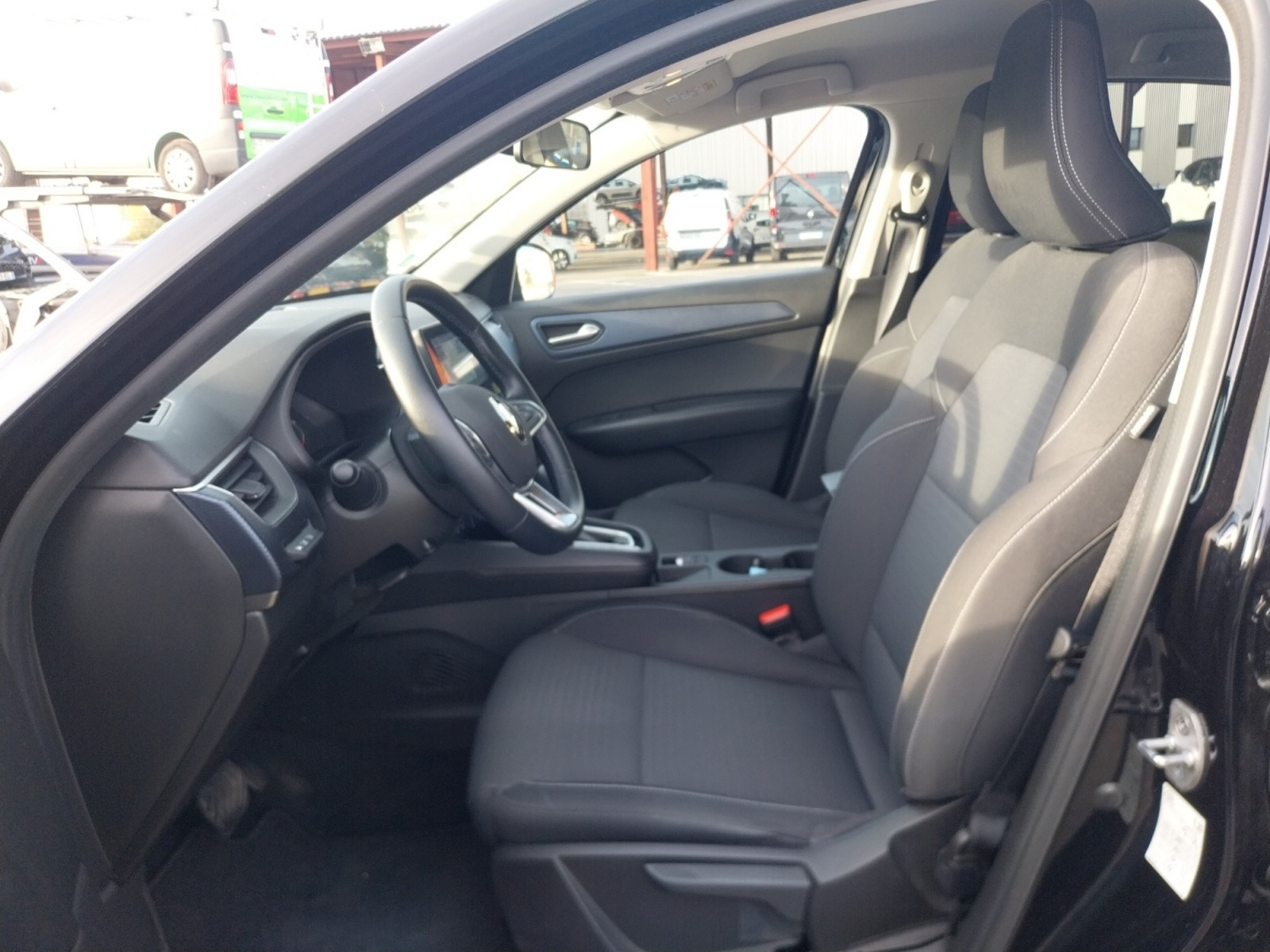 Vente en ligne Renault Arkana  E-Tech hybride 145 - 22 au prix de 20 990 €