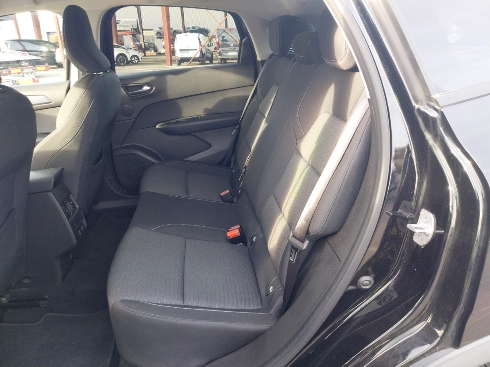 Vente en ligne Renault Arkana  E-Tech hybride 145 - 22 au prix de 20 990 €