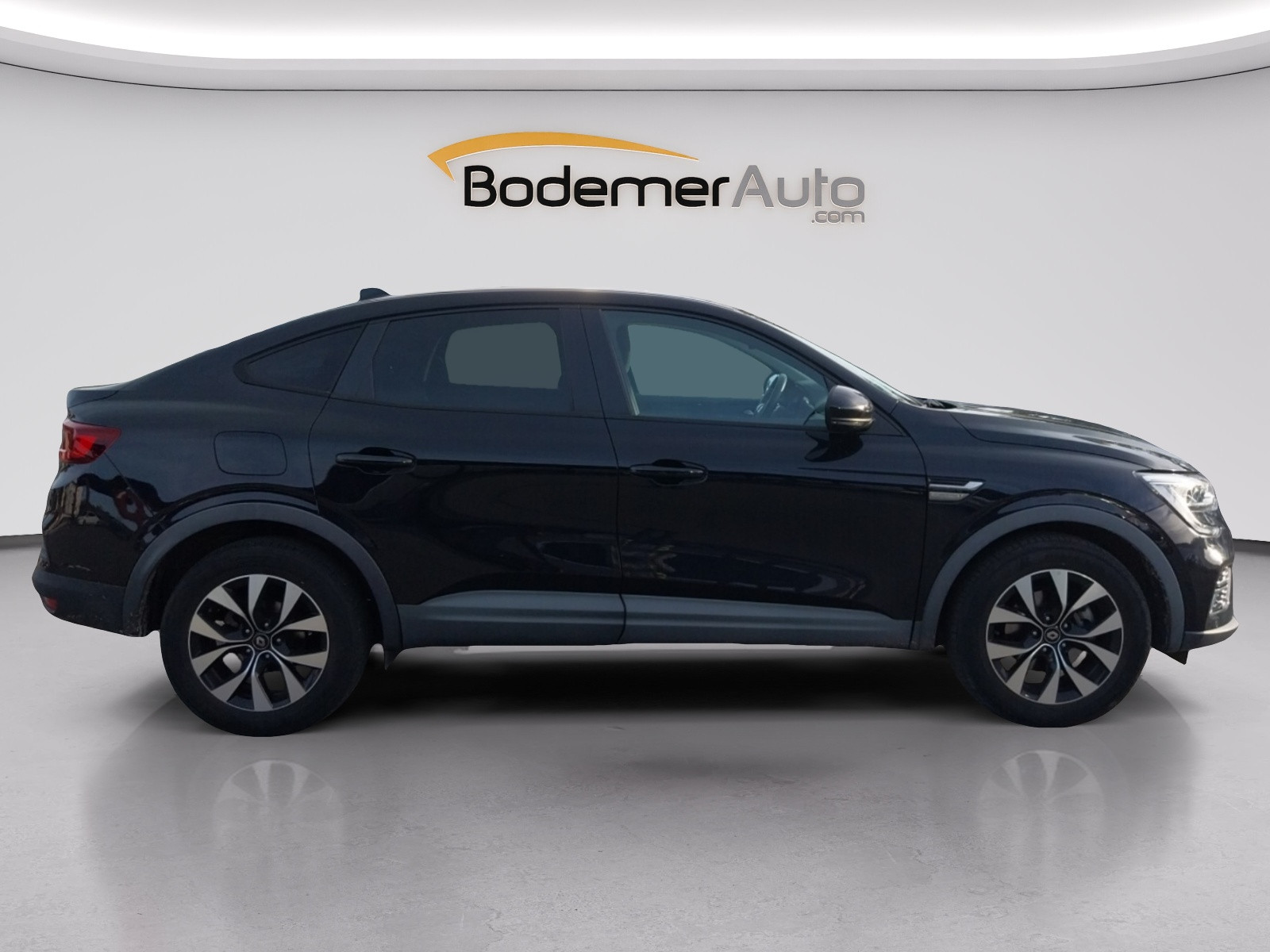 Vente en ligne Renault Arkana  E-Tech hybride 145 - 22 au prix de 20 990 €