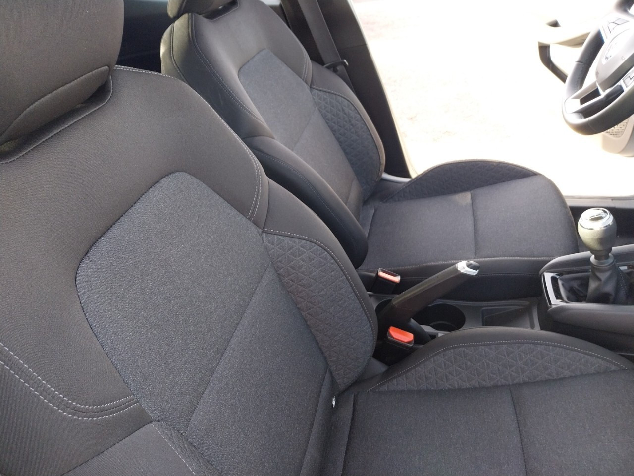 Vente en ligne Renault Clio 5 Clio TCe 90 au prix de 13 990 €