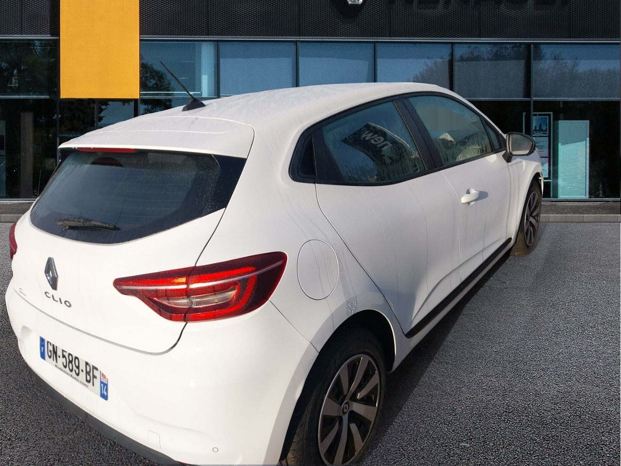 Vente en ligne Renault Clio 5 Clio TCe 90 au prix de 13 990 €
